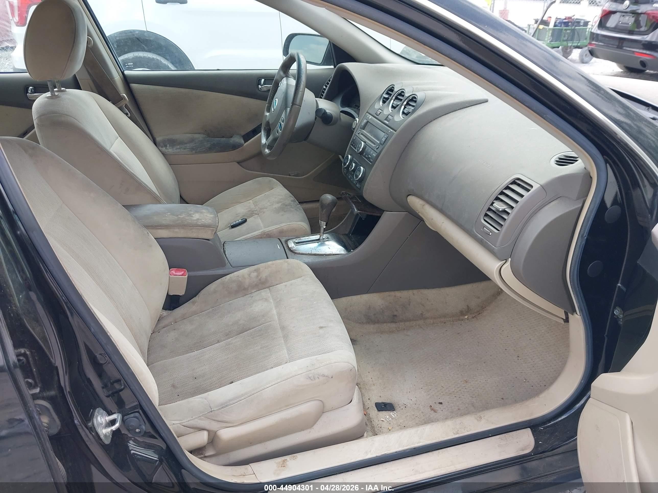 2011 Nissan Altima Hybrid   Black vin: 1N4CL2AP9BC110595