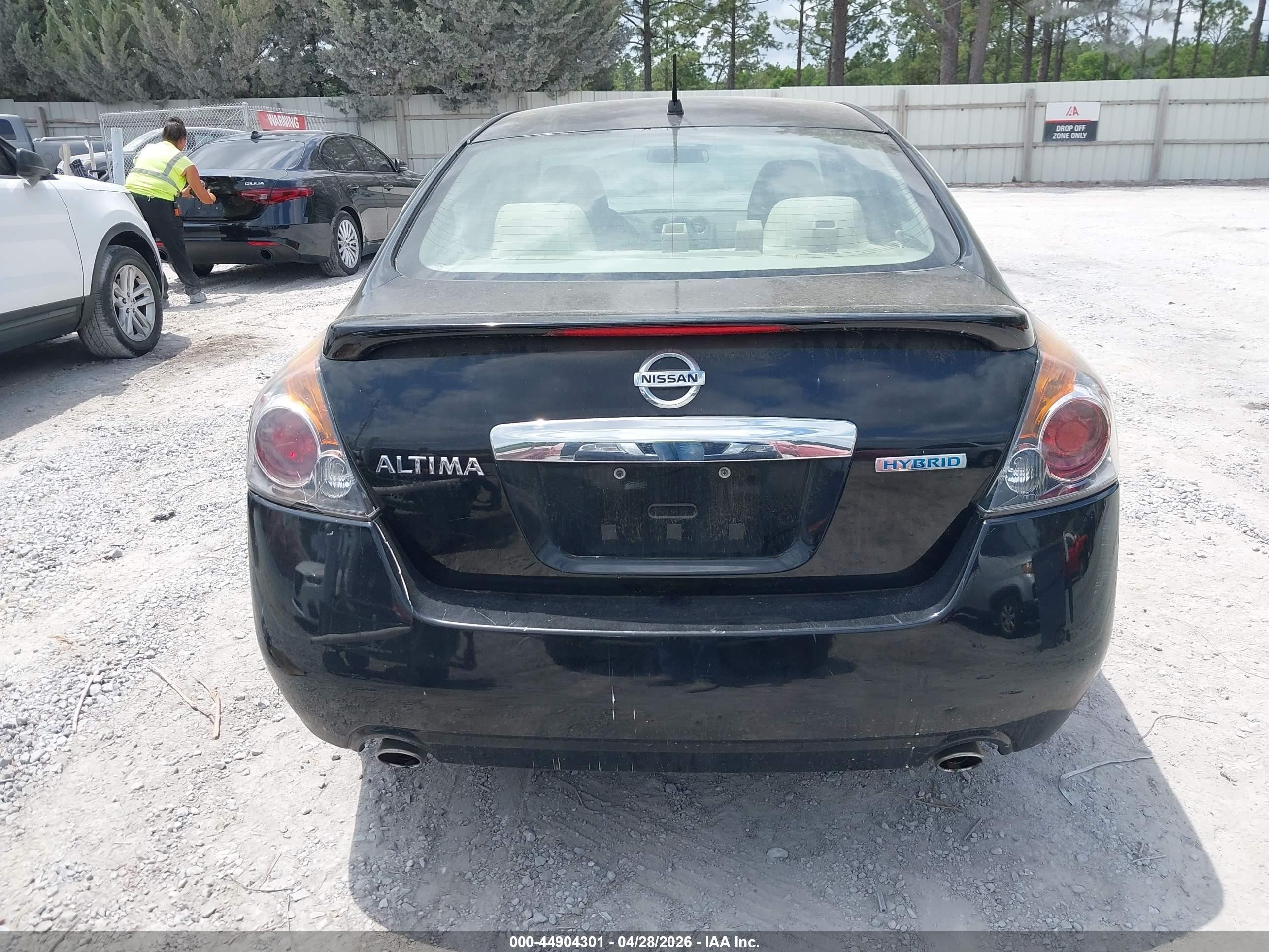 2011 Nissan Altima Hybrid   Black vin: 1N4CL2AP9BC110595