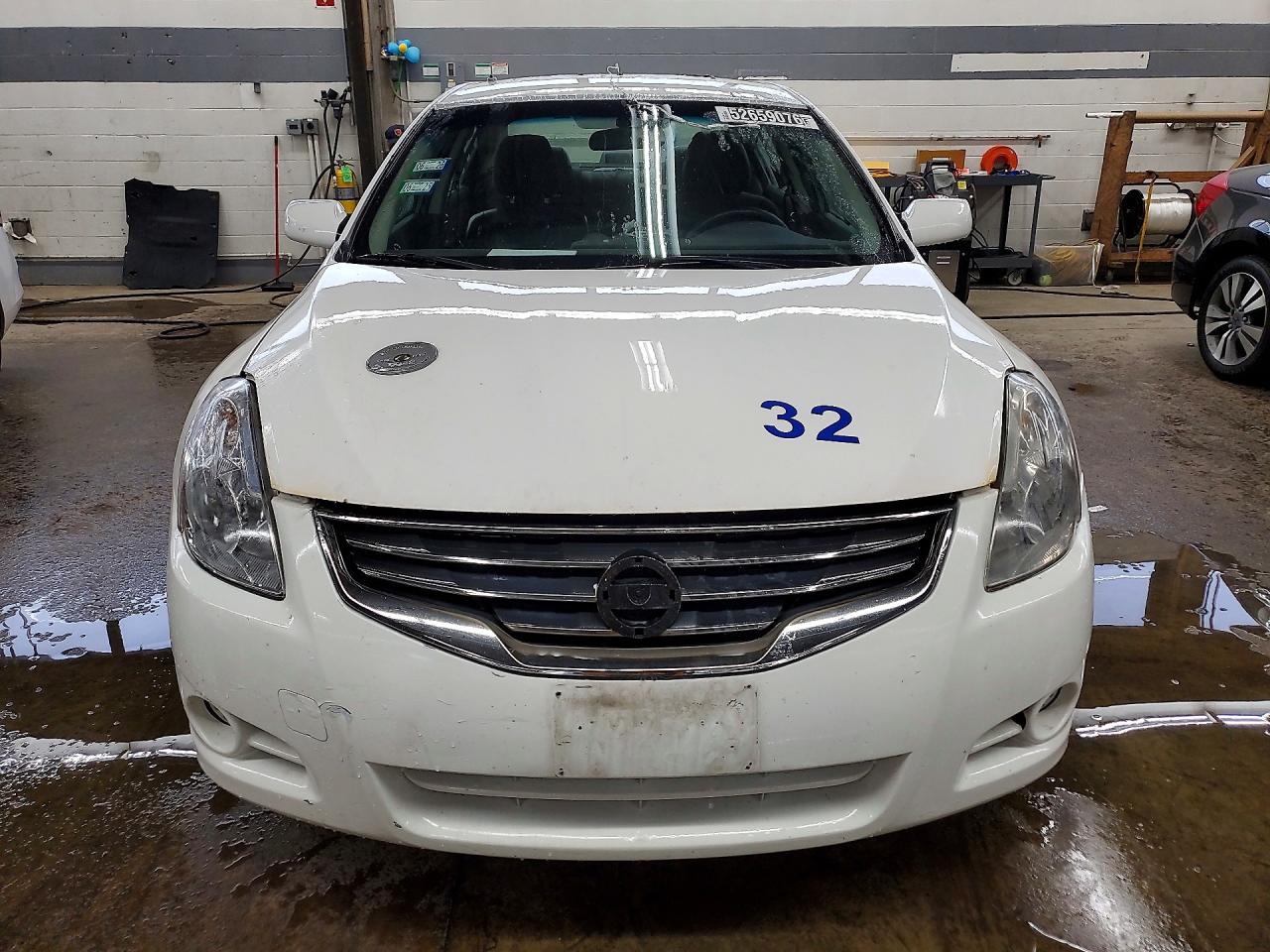 2011 Nissan Altima White vin: 1N4CL2AP9BC124805
