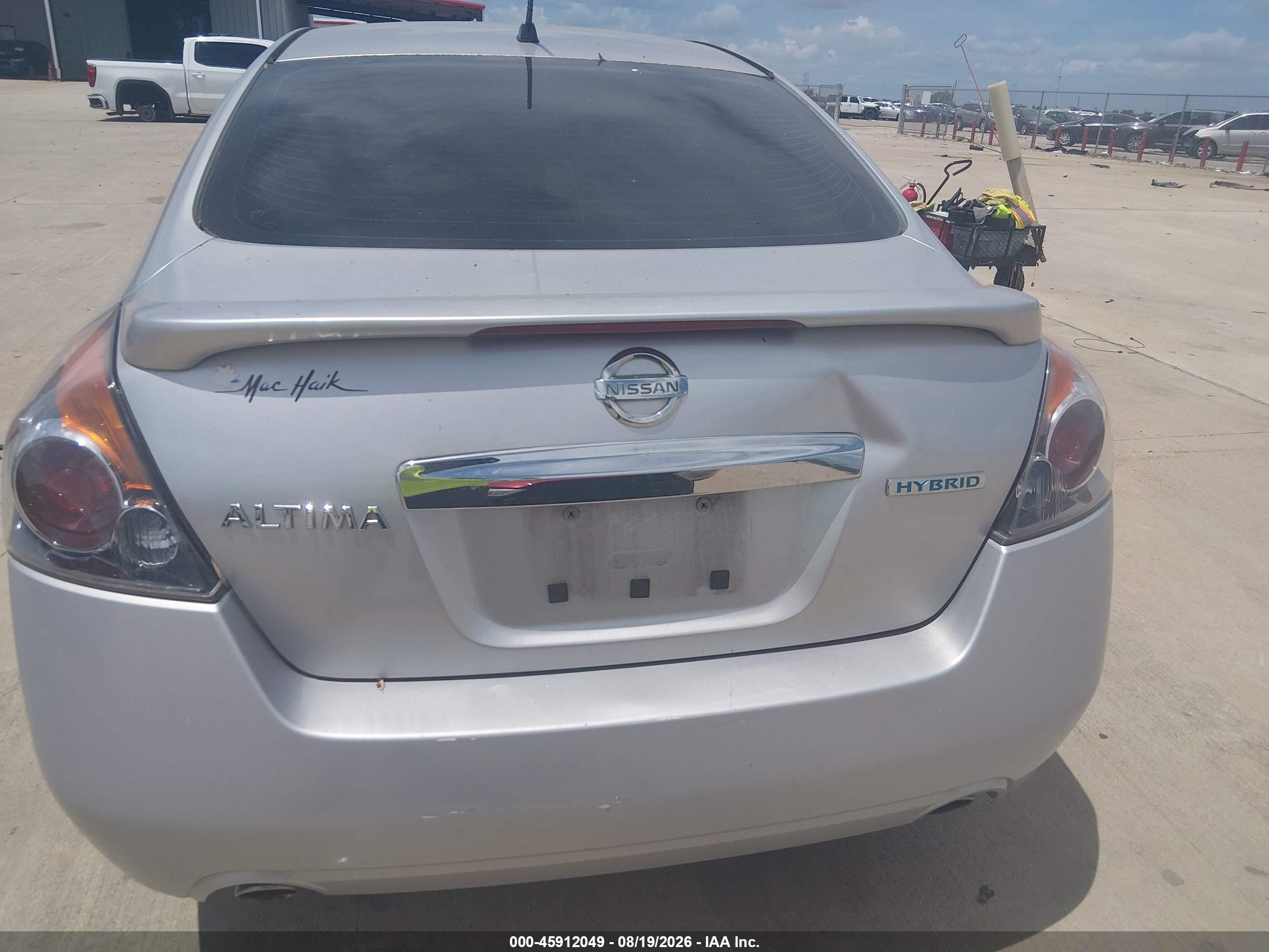 2010 Nissan Altima Hybrid Silver vin: 1N4CL2APXAC116369