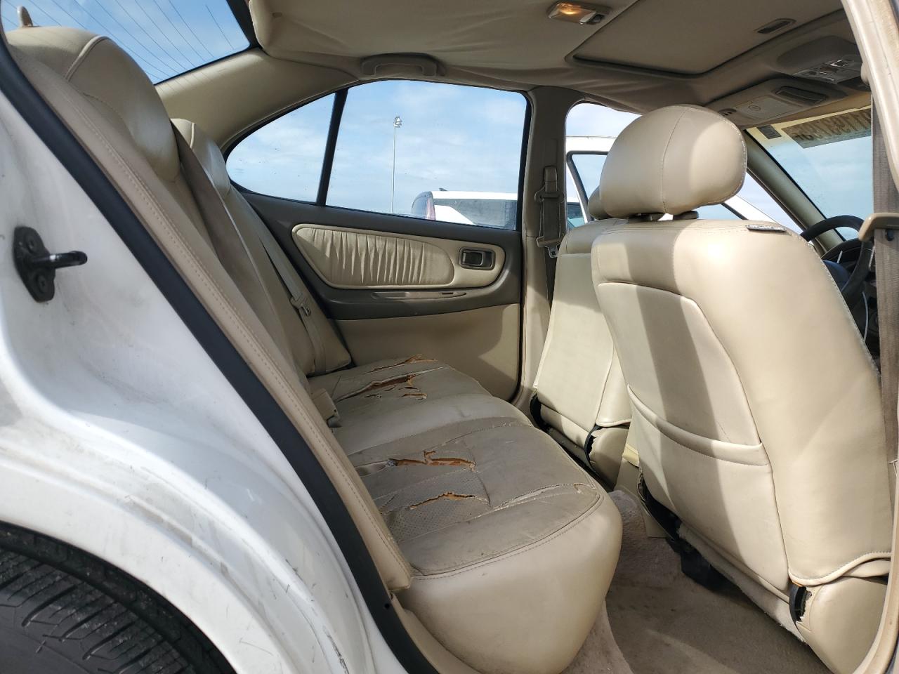 2000 Nissan Altima Xe White vin: 1N4DL01A0YC116928