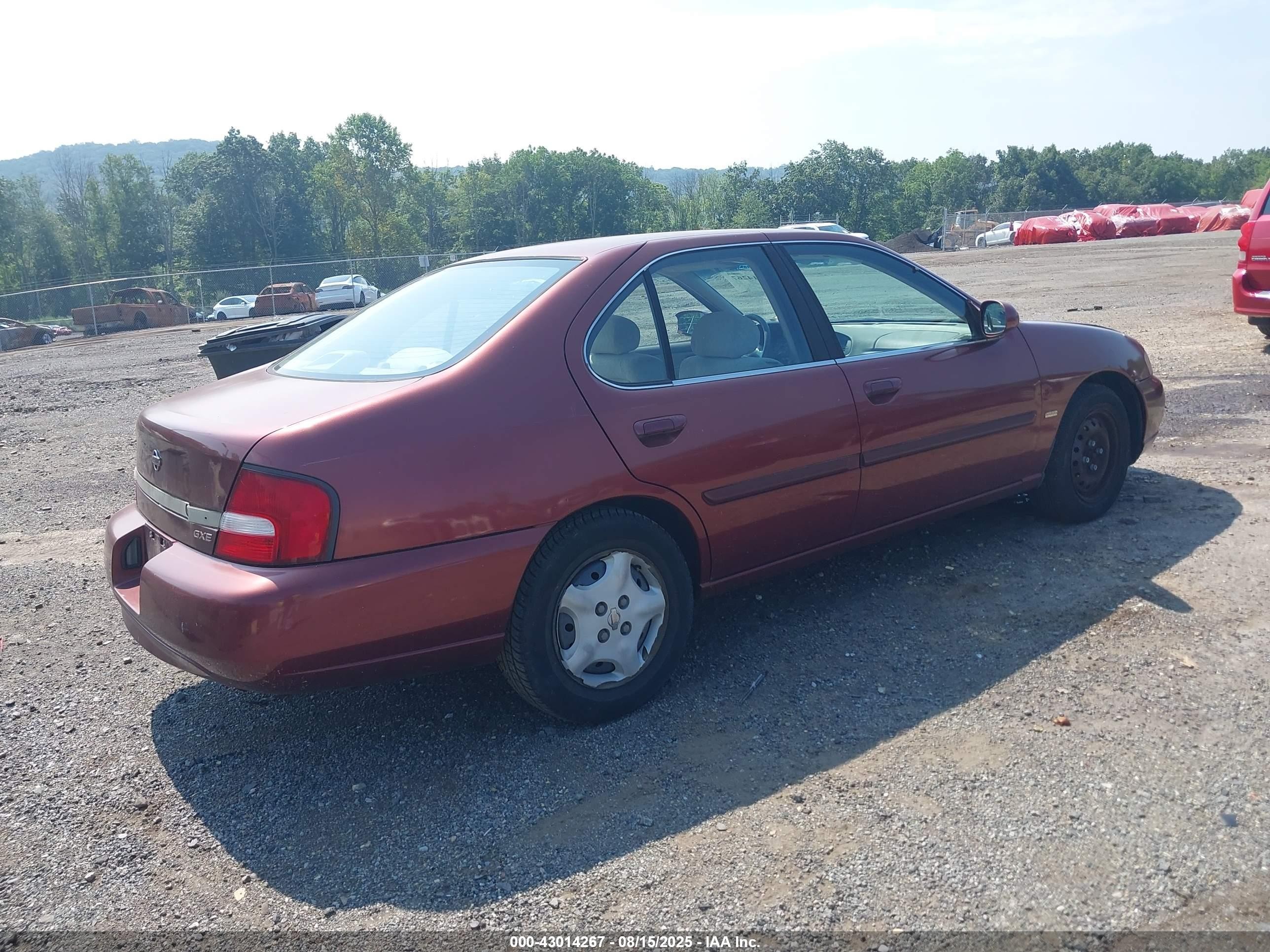 2001 Nissan Altima Gxe Burgundy vin: 1N4DL01A21C124146