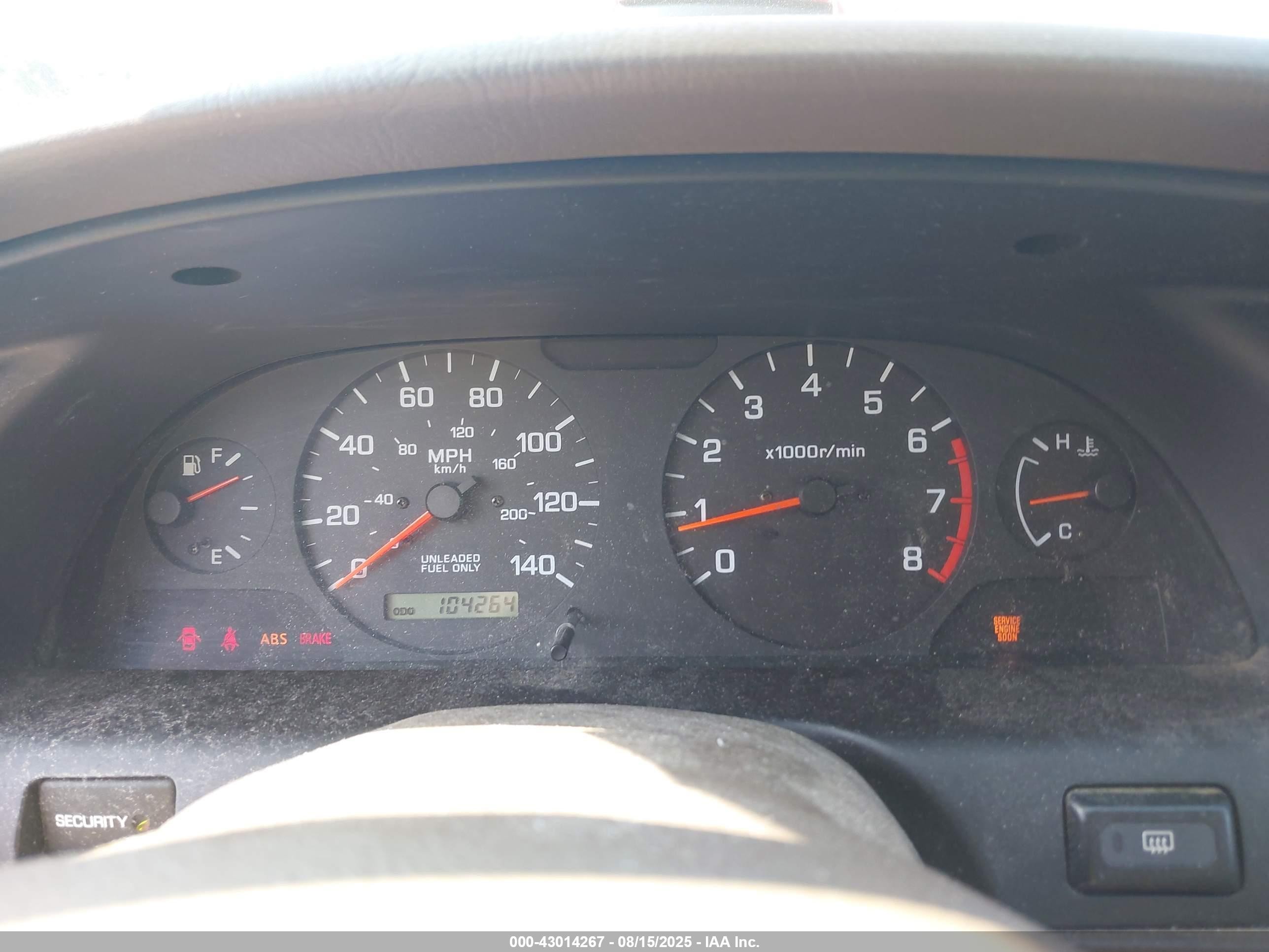 2001 Nissan Altima Gxe Burgundy vin: 1N4DL01A21C124146