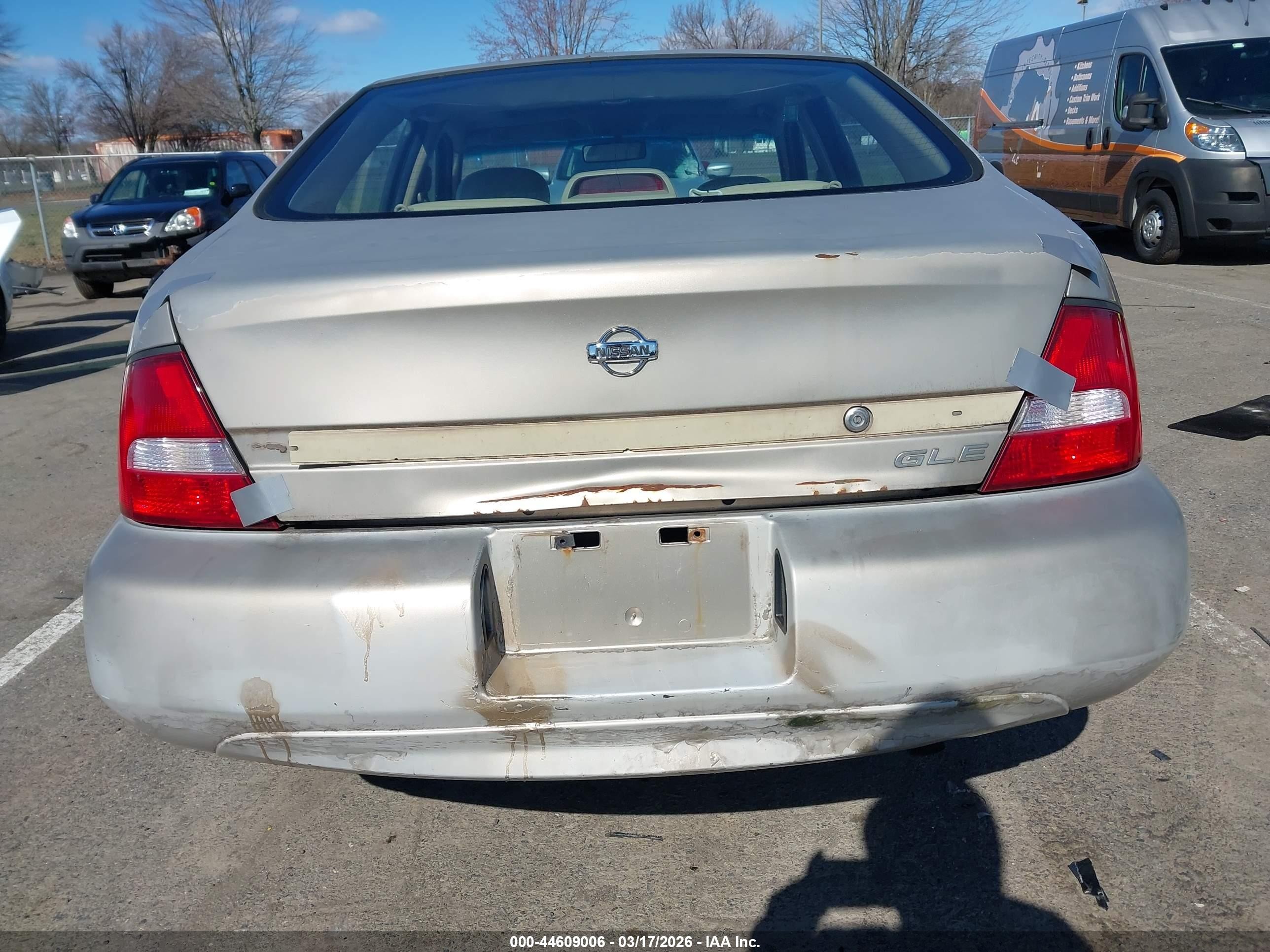 2001 Nissan Altima Gle Beige vin: 1N4DL01AX1C177290