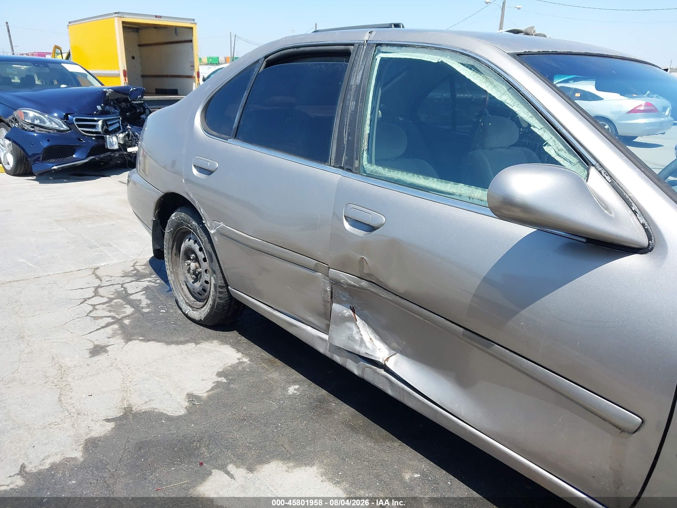 2001 Nissan Altima Gxe Gold vin: 1N4DL01D01C147676