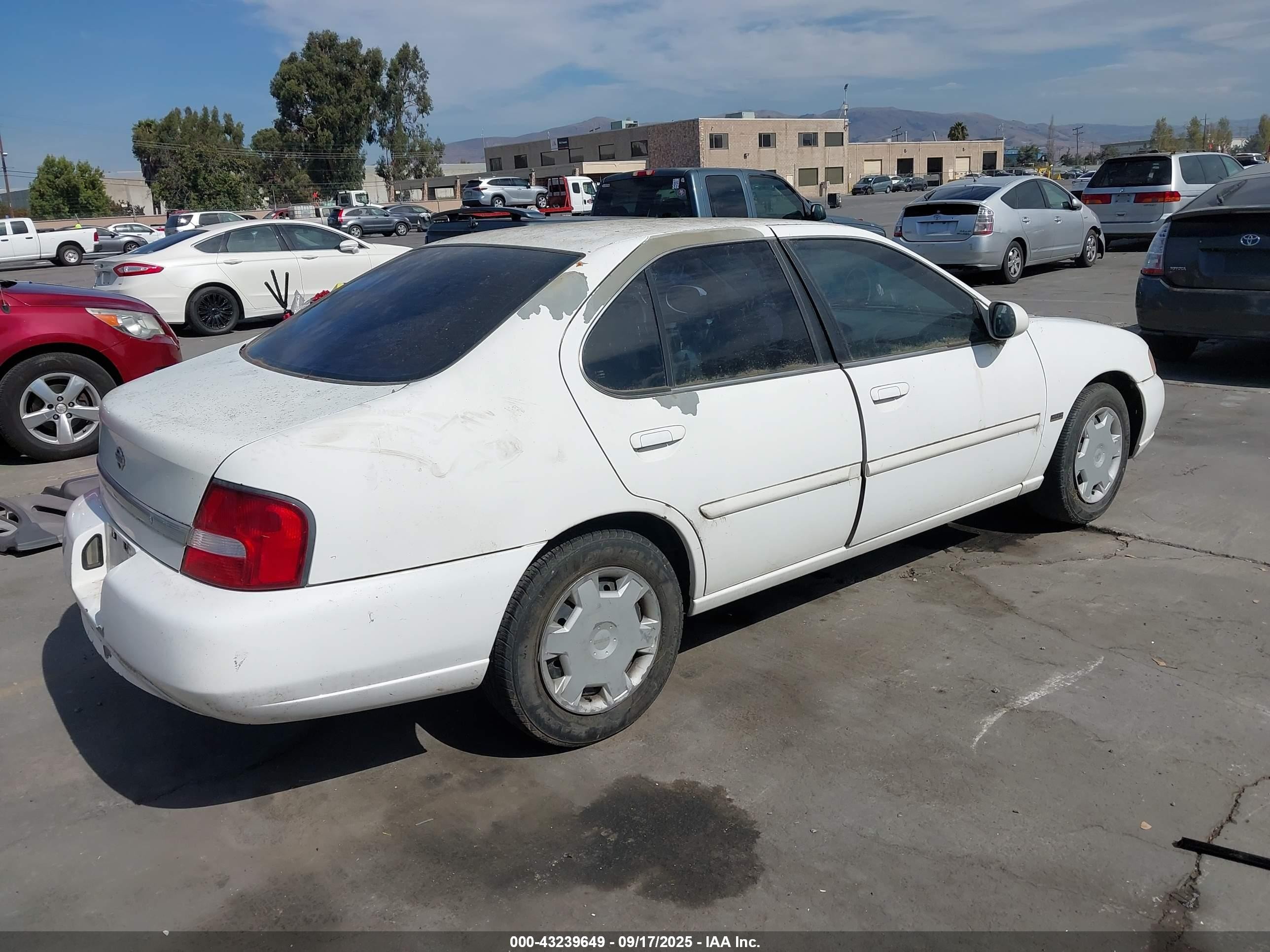 2001 Nissan Altima Gxe White vin: 1N4DL01D01C148889