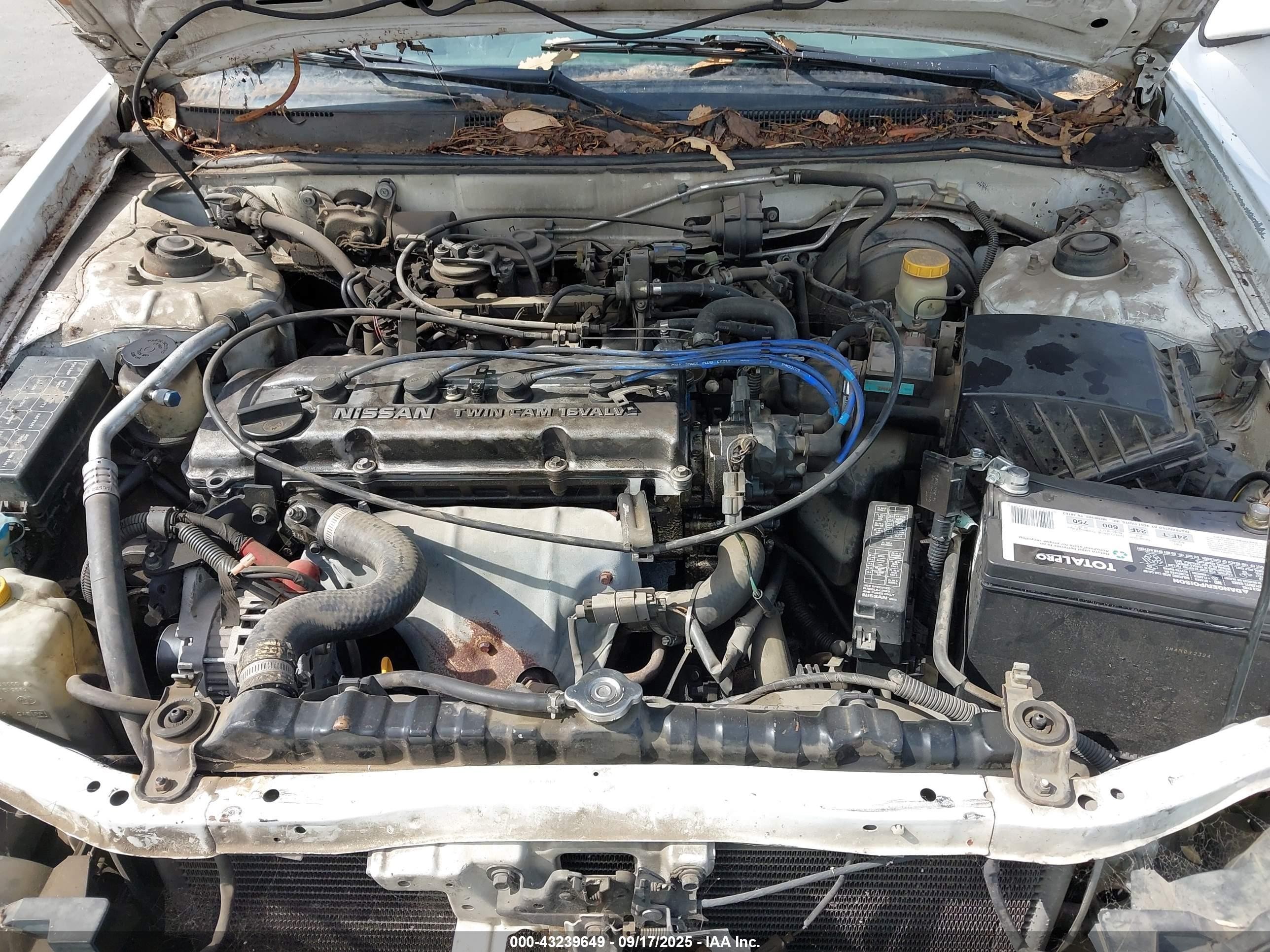 2001 Nissan Altima Gxe White vin: 1N4DL01D01C148889