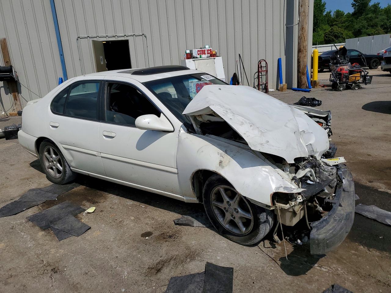 2001 Nissan Altima Xe White vin: 1N4DL01D01C206340