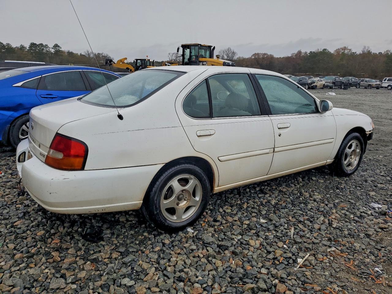 1999 Nissan Altima Xe White vin: 1N4DL01D0XC224359