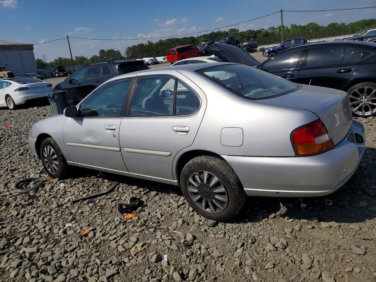 1999 Nissan Altima Silver vin: 1N4DL01D0XC274968