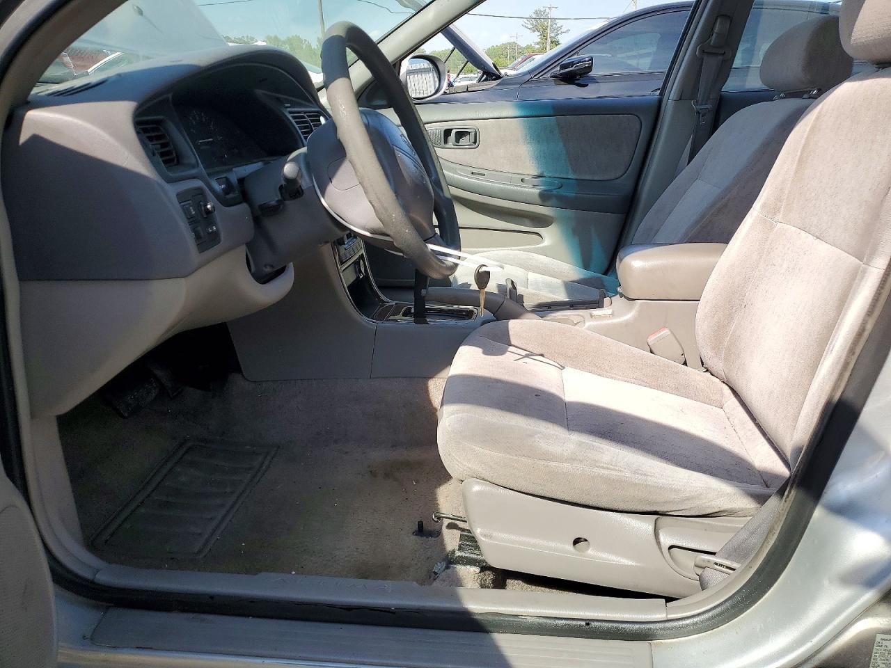 1999 Nissan Altima Silver vin: 1N4DL01D0XC274968