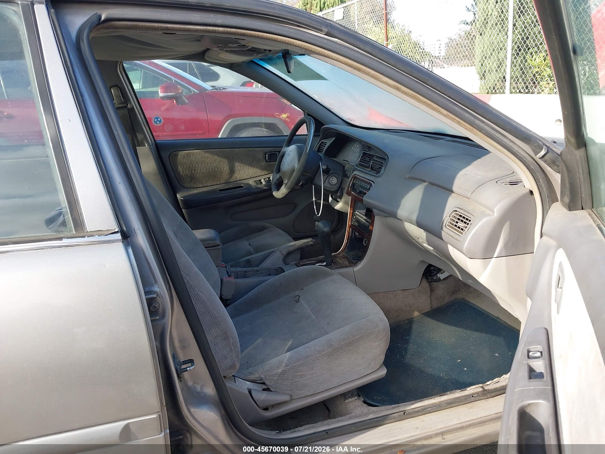 2000 Nissan Altima Gle/gxe/se/xe Champagne vin: 1N4DL01D0YC117748
