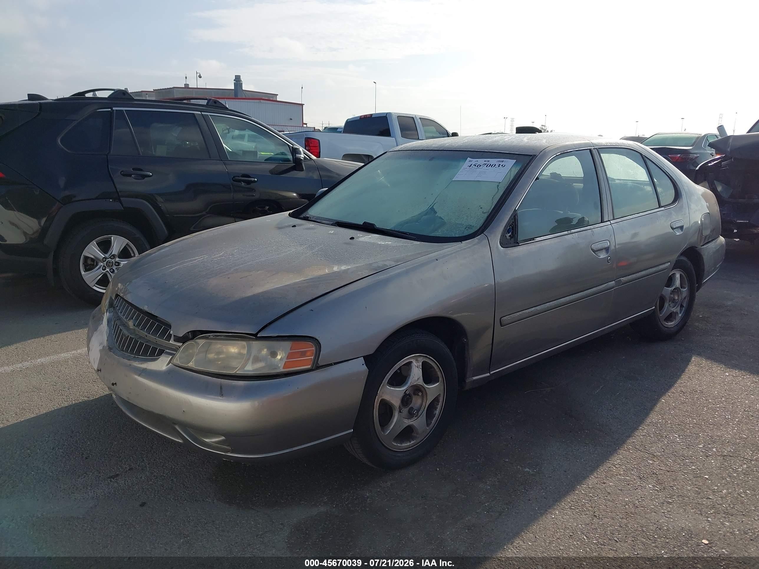 2000 Nissan Altima Gle/gxe/se/xe Champagne vin: 1N4DL01D0YC117748