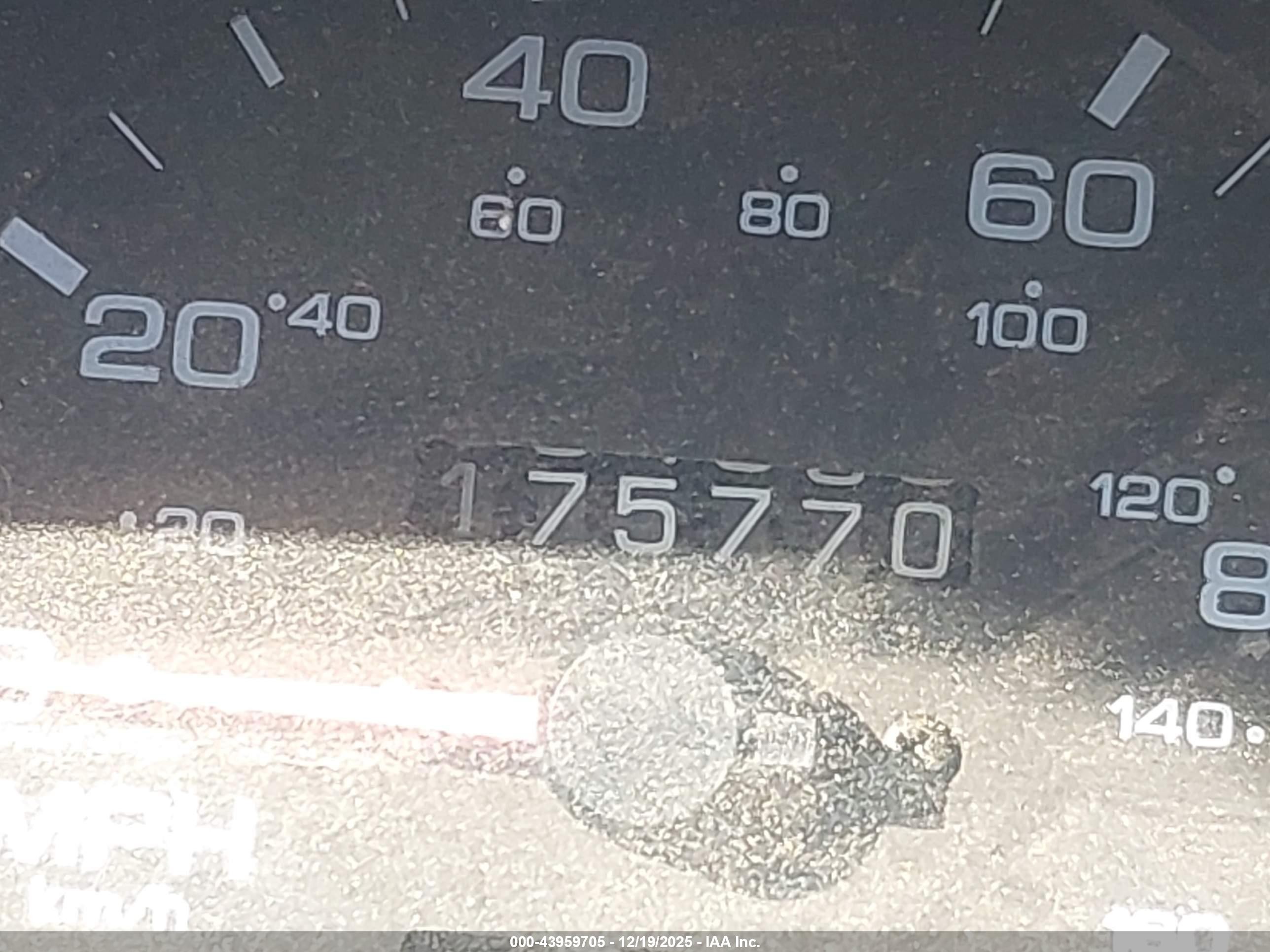 1999 Nissan Altima Gle/gxe/se/se-l/xe Silver vin: 1N4DL01D1XC235595