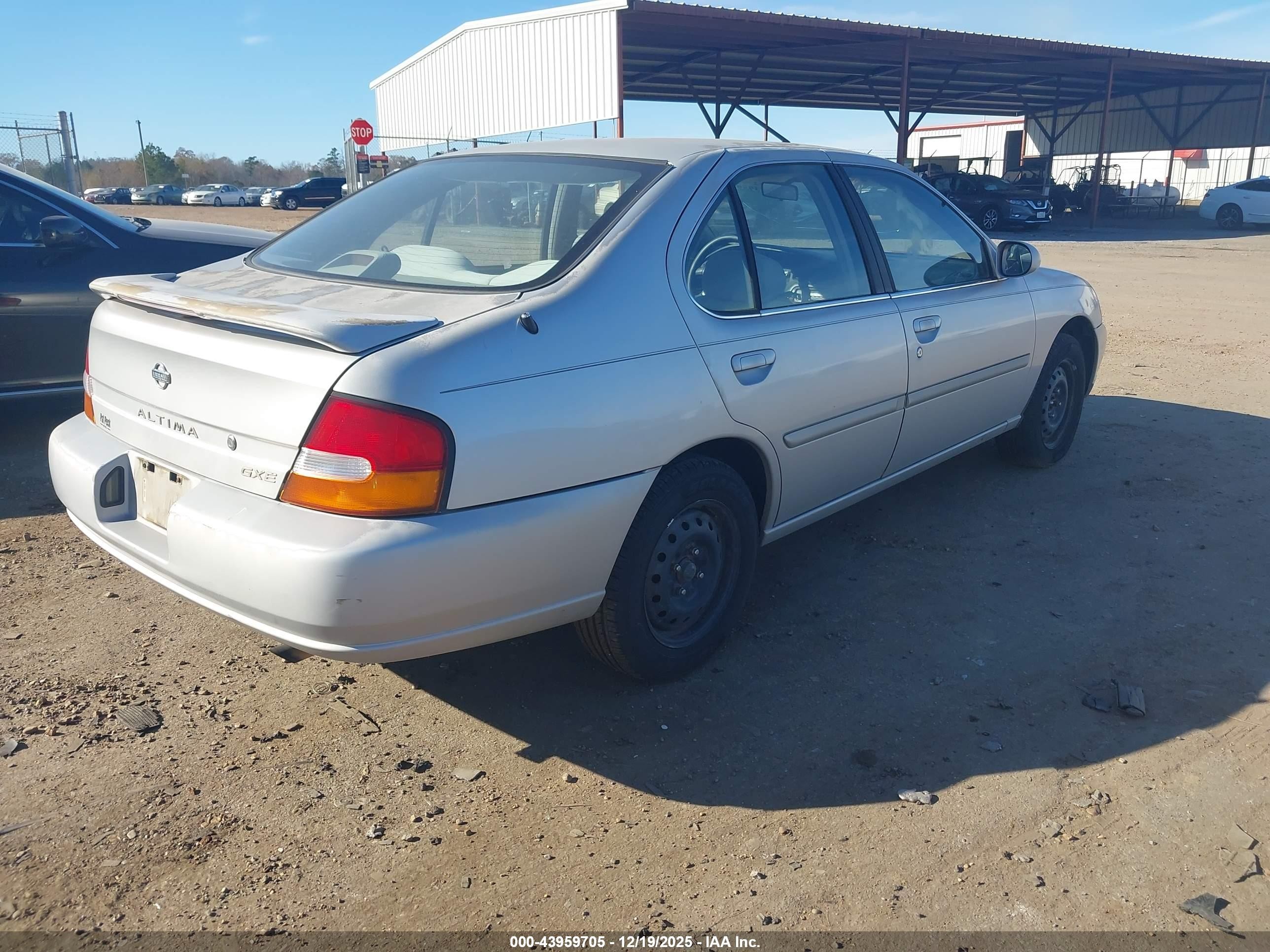 1999 Nissan Altima Gle/gxe/se/se-l/xe Silver vin: 1N4DL01D1XC235595