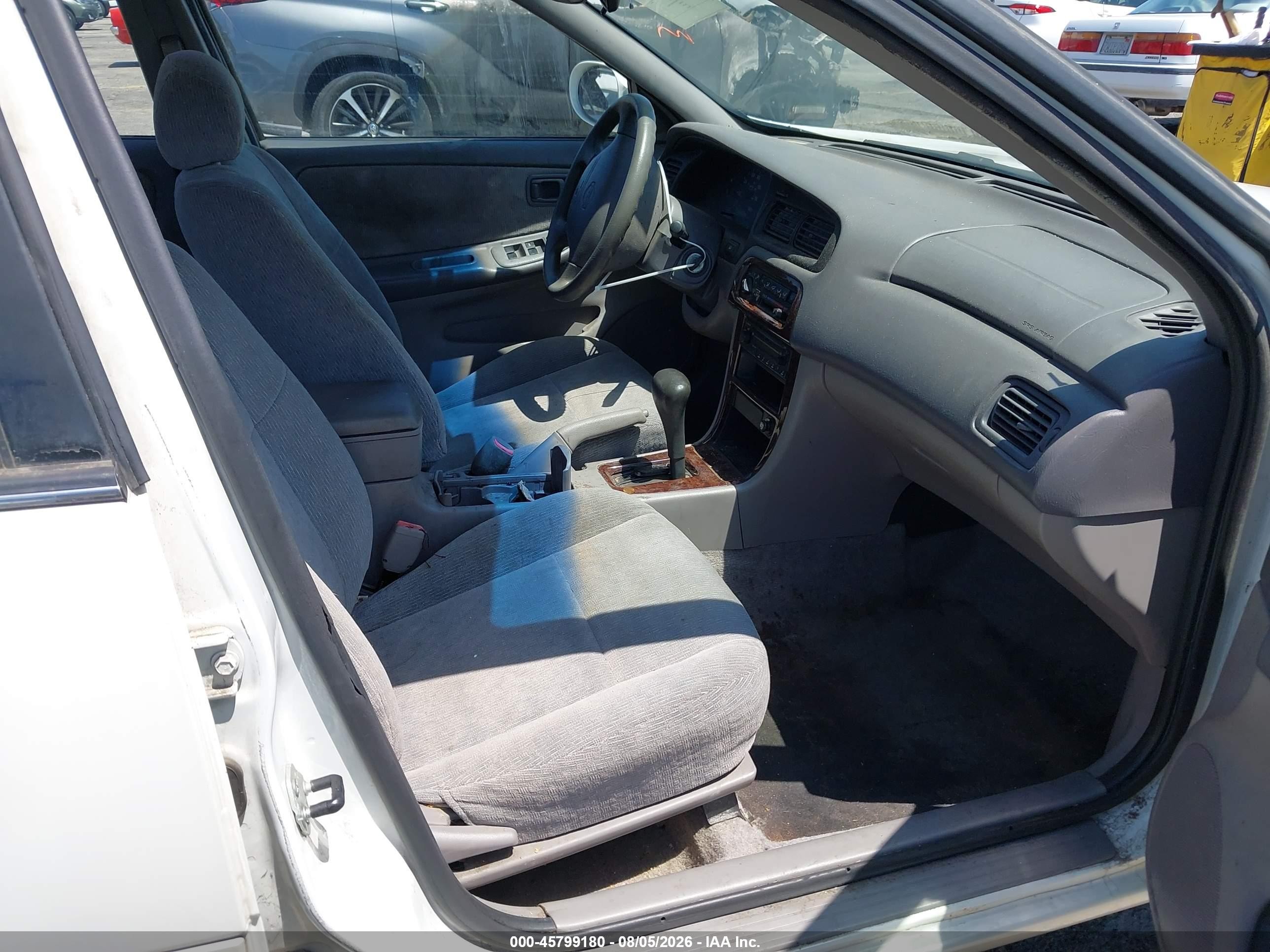 2001 Nissan Altima Gxe White vin: 1N4DL01D21C232583