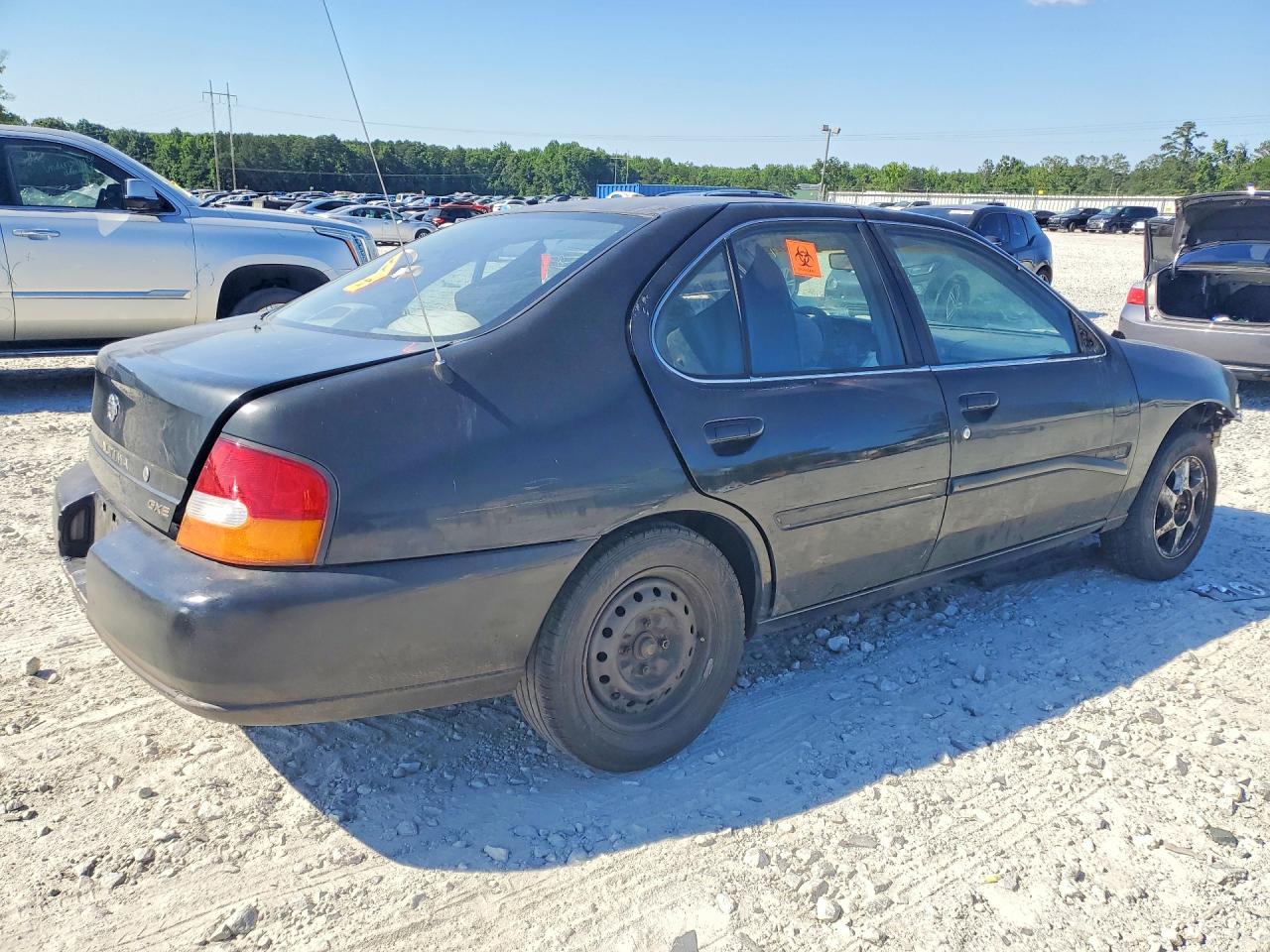 1998 Nissan Altima Xe Black vin: 1N4DL01D2WC142440