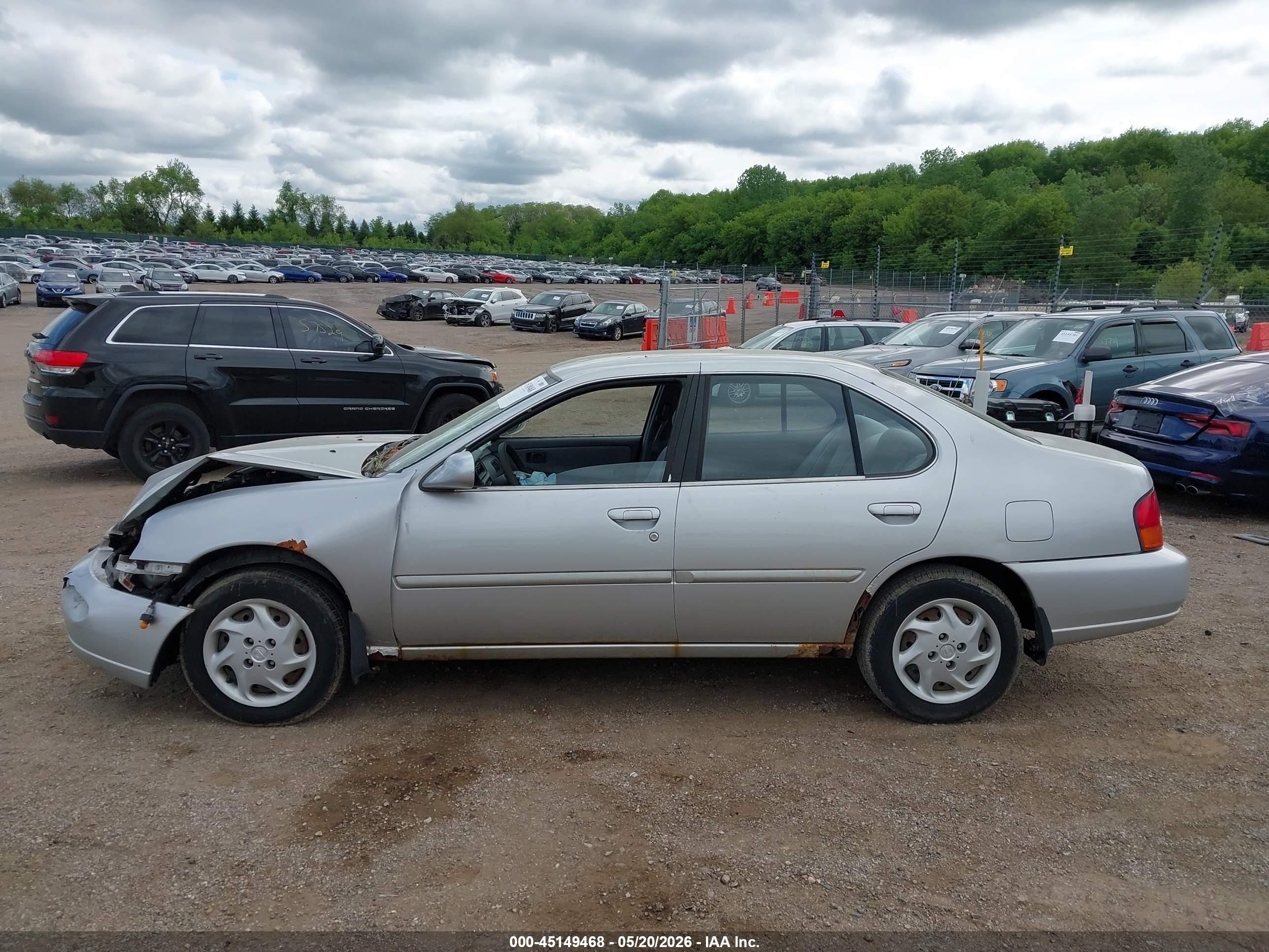 1999 Nissan Altima Gle/gxe/se/se-l/xe Silver vin: 1N4DL01D2XC216764