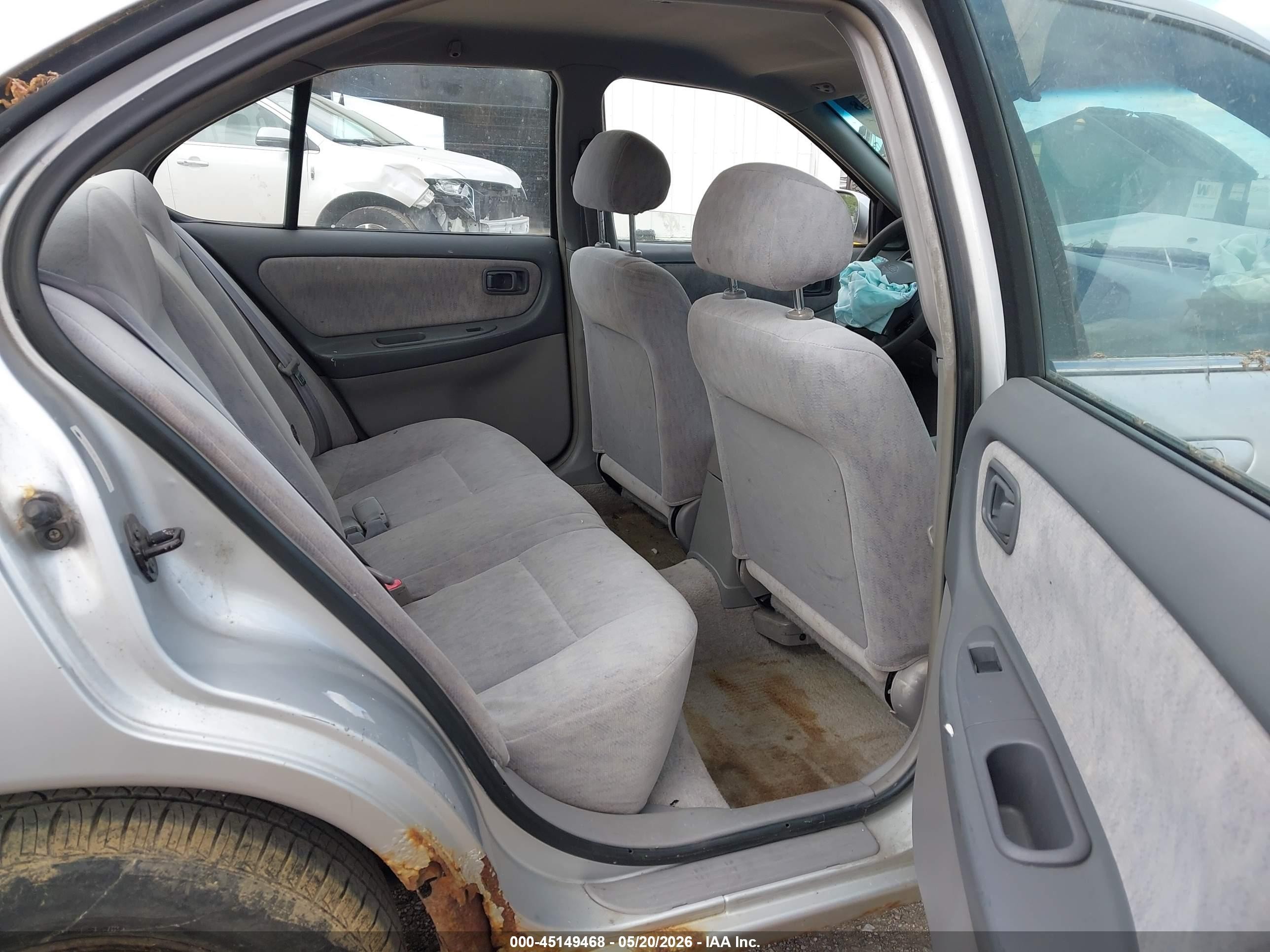 1999 Nissan Altima Gle/gxe/se/se-l/xe Silver vin: 1N4DL01D2XC216764