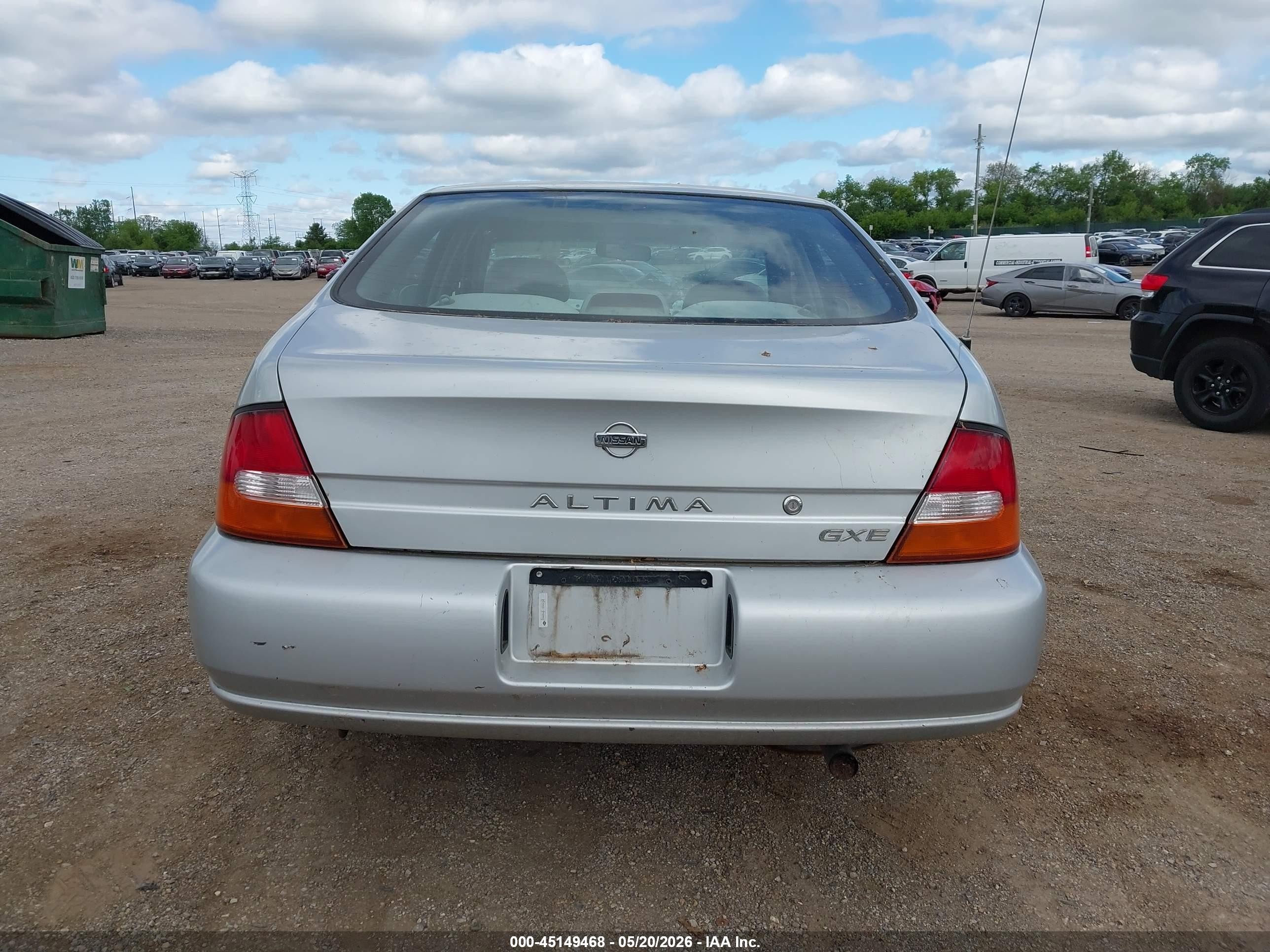 1999 Nissan Altima Gle/gxe/se/se-l/xe Silver vin: 1N4DL01D2XC216764