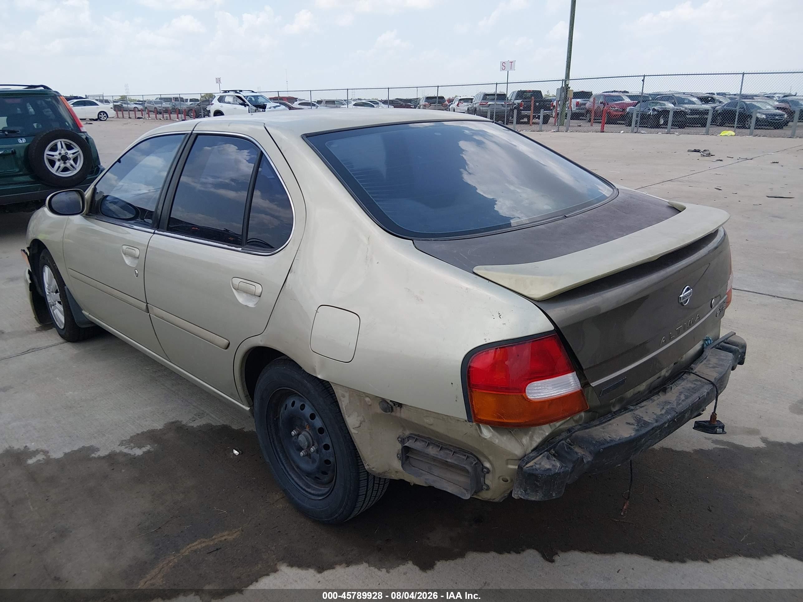 1999 Nissan Altima Xe/gxe/se/gle Silver vin: 1N4DL01D2XC236660