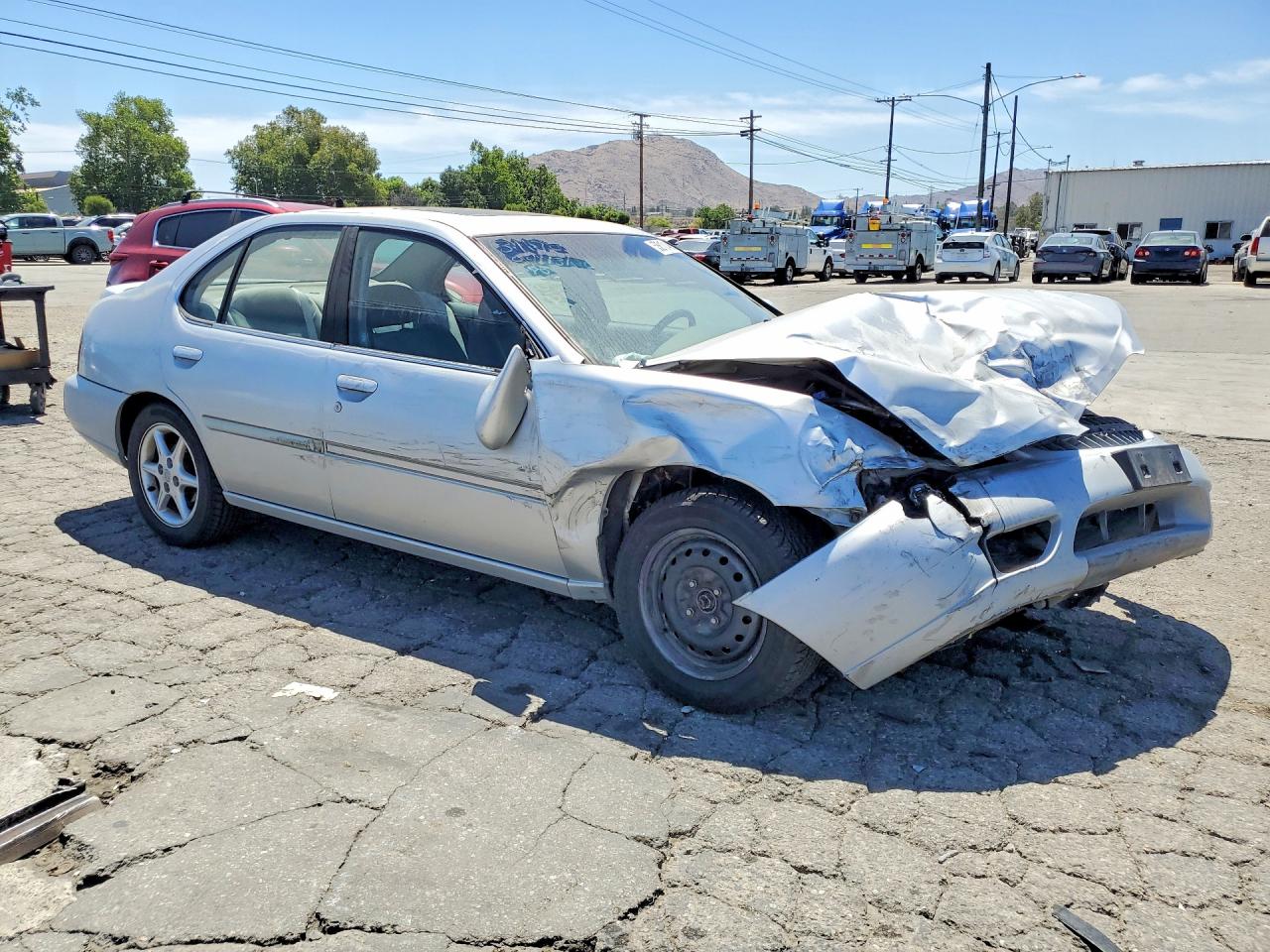 2000 Nissan Altima Xe Silver vin: 1N4DL01D2YC126922