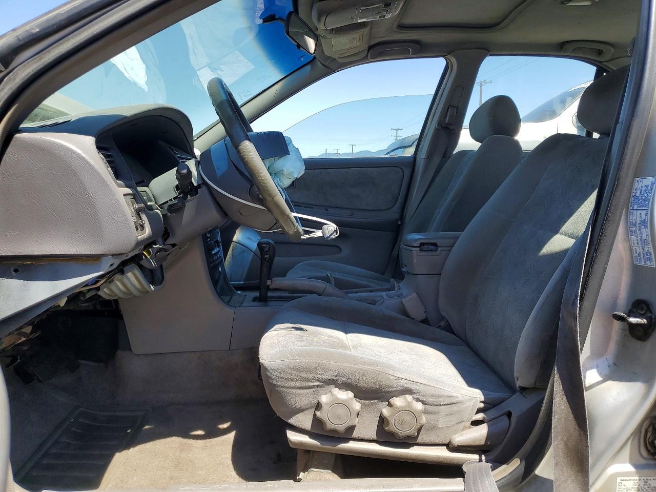 2000 Nissan Altima Xe Silver vin: 1N4DL01D2YC126922