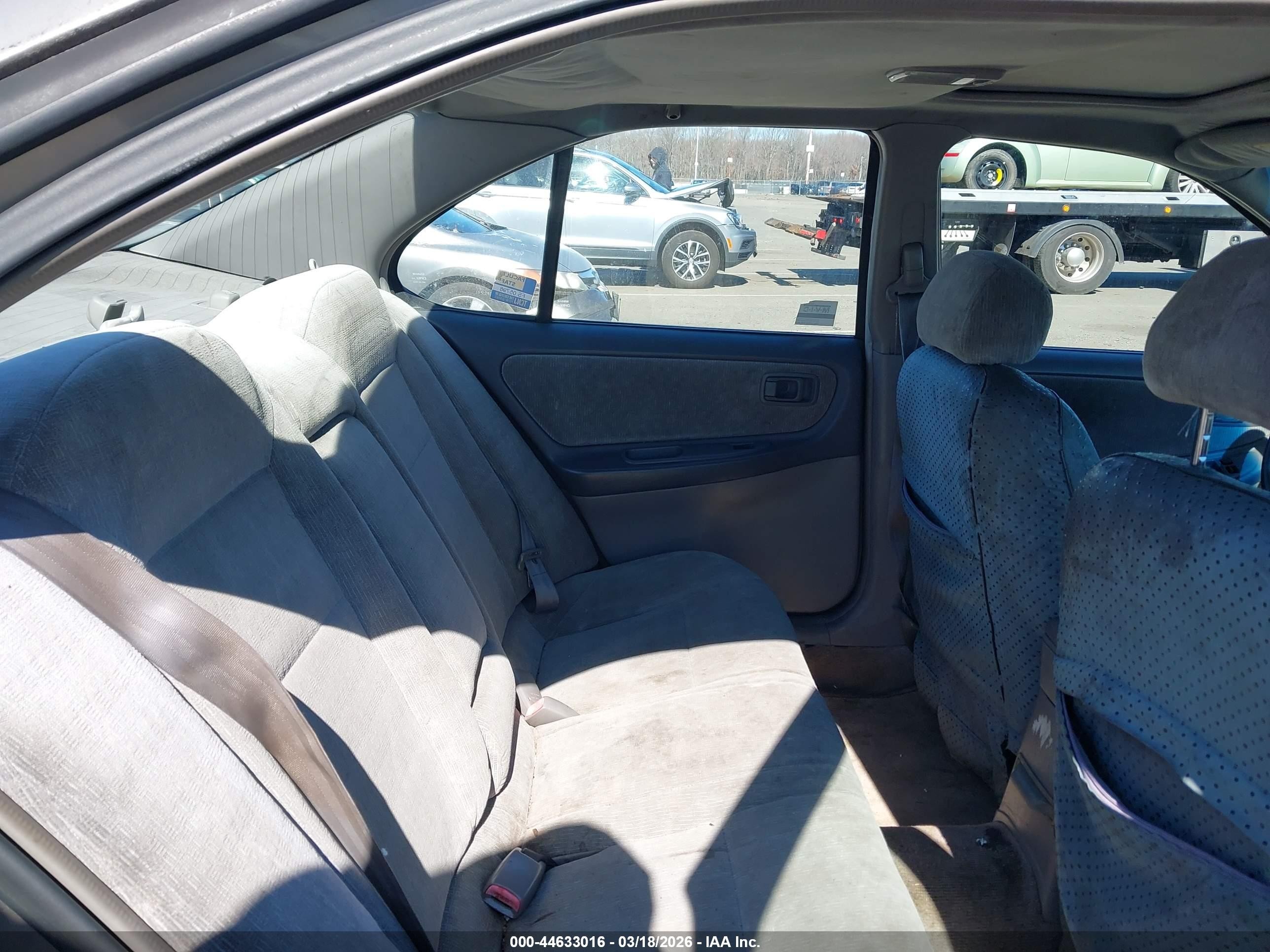 2000 Nissan Altima Gle/gxe/se/xe Silver vin: 1N4DL01D2YC193620