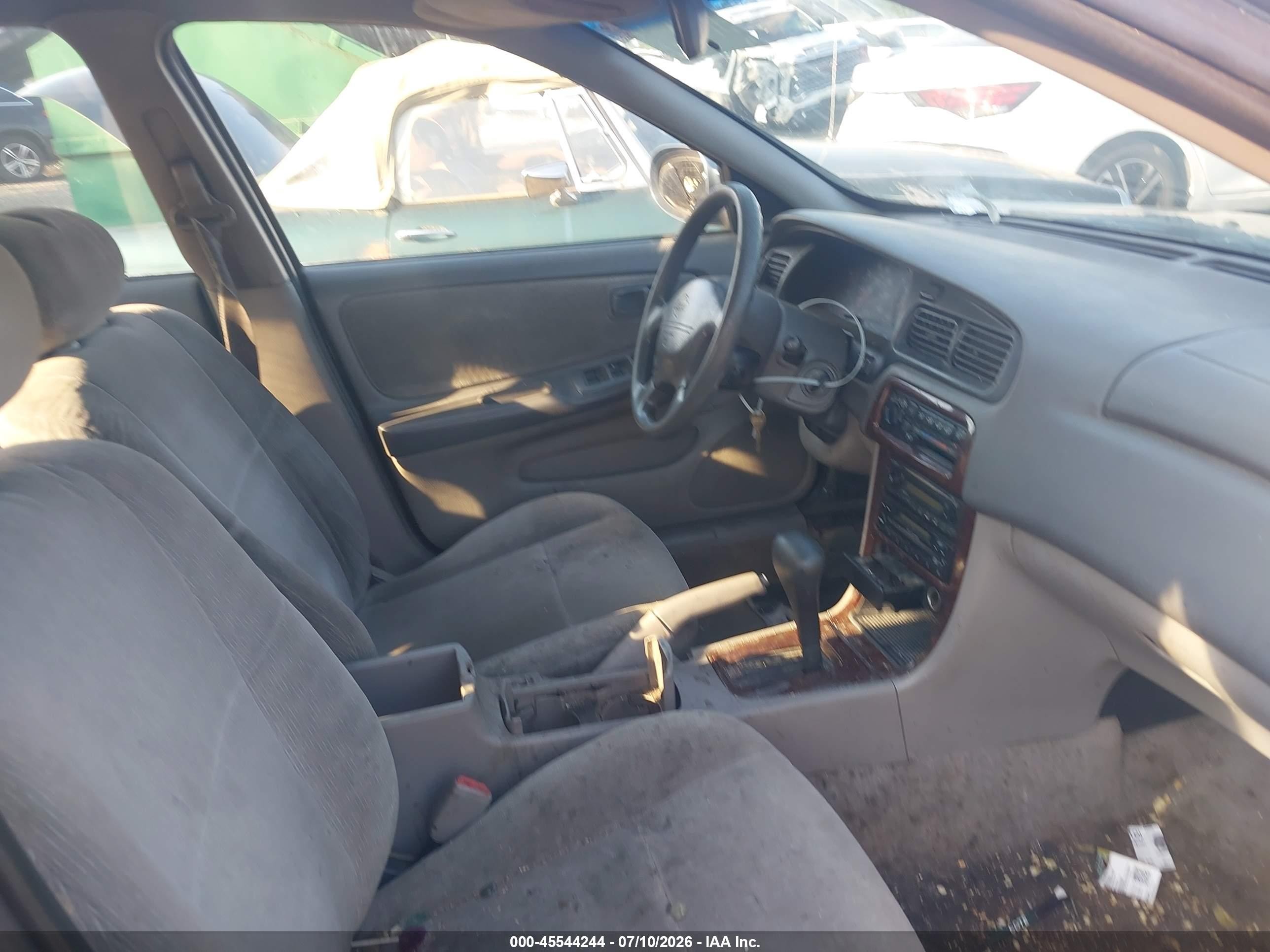 2001 Nissan Altima Gxe Blue vin: 1N4DL01D31C127731