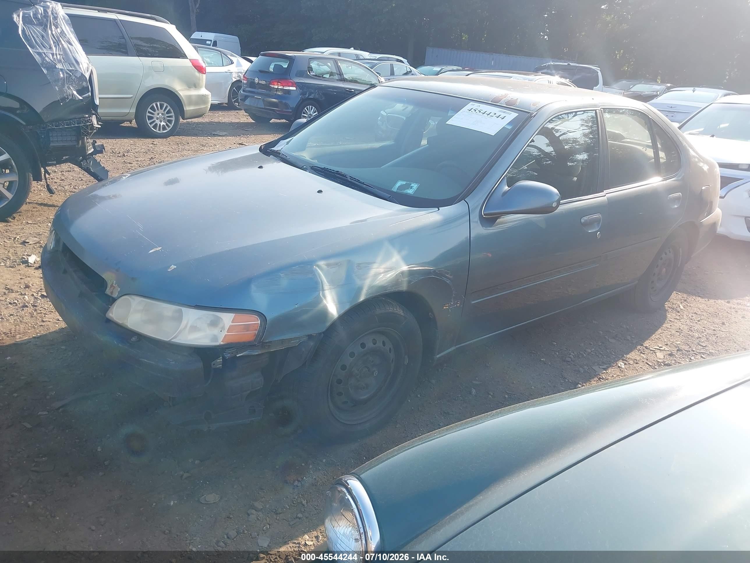 2001 Nissan Altima Gxe Blue vin: 1N4DL01D31C127731