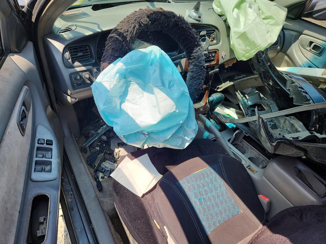1998 Nissan Altima Xe Gray vin: 1N4DL01D3WC243695