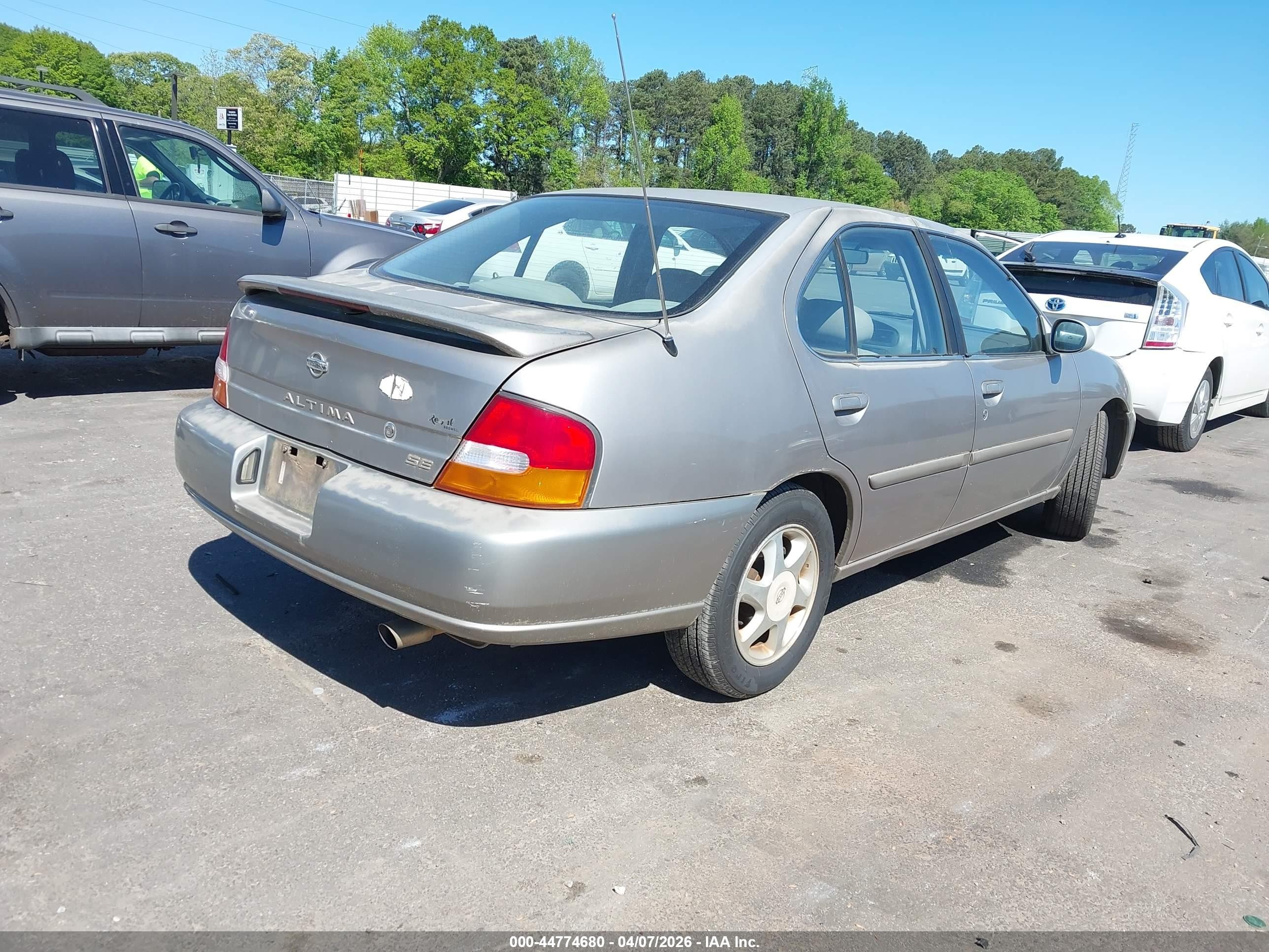1999 Nissan Altima Gle/gxe/se/se-l/xe Beige vin: 1N4DL01D3XC151228
