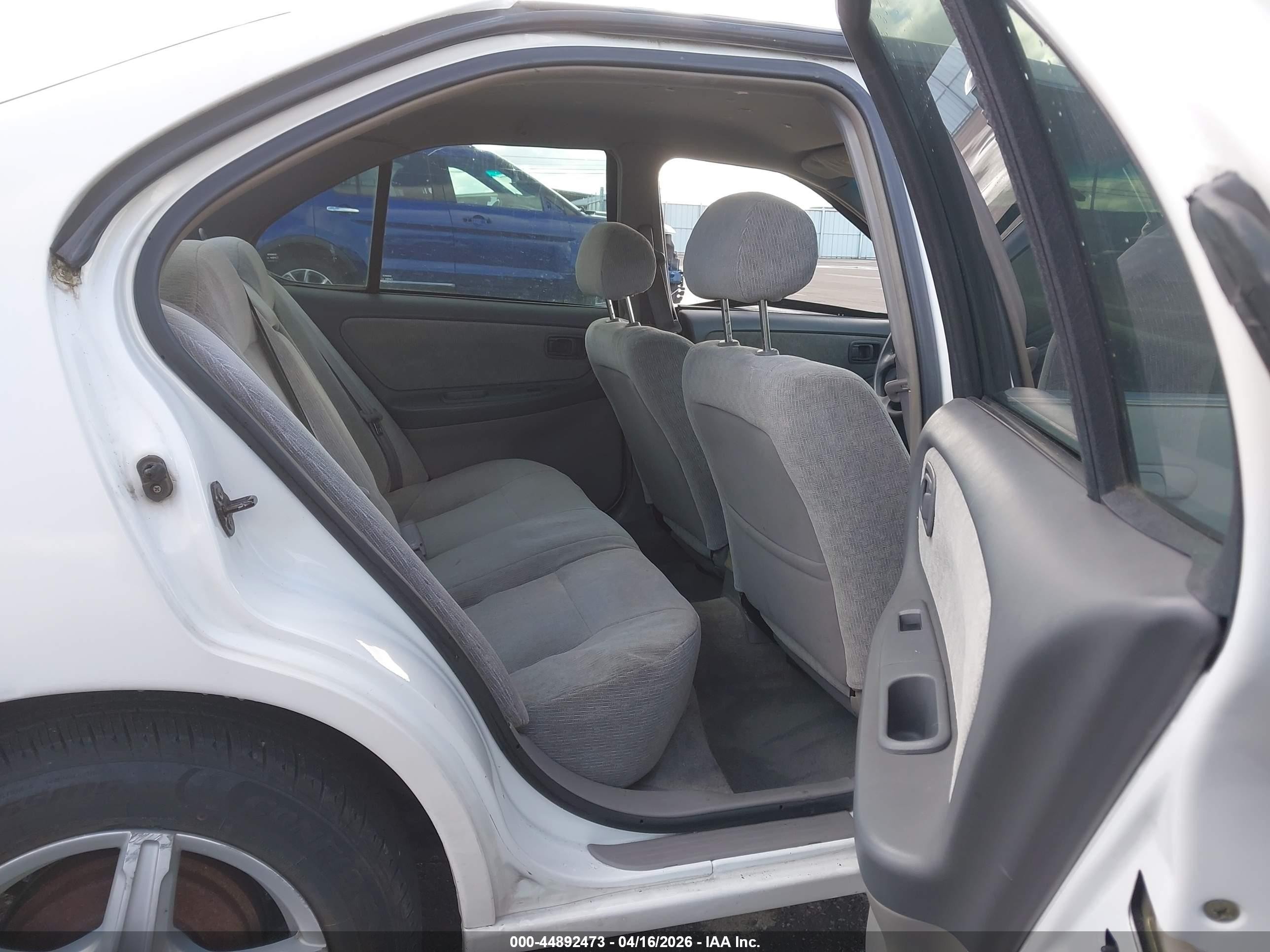 2001 Nissan Altima Gxe White vin: 1N4DL01D41C108623