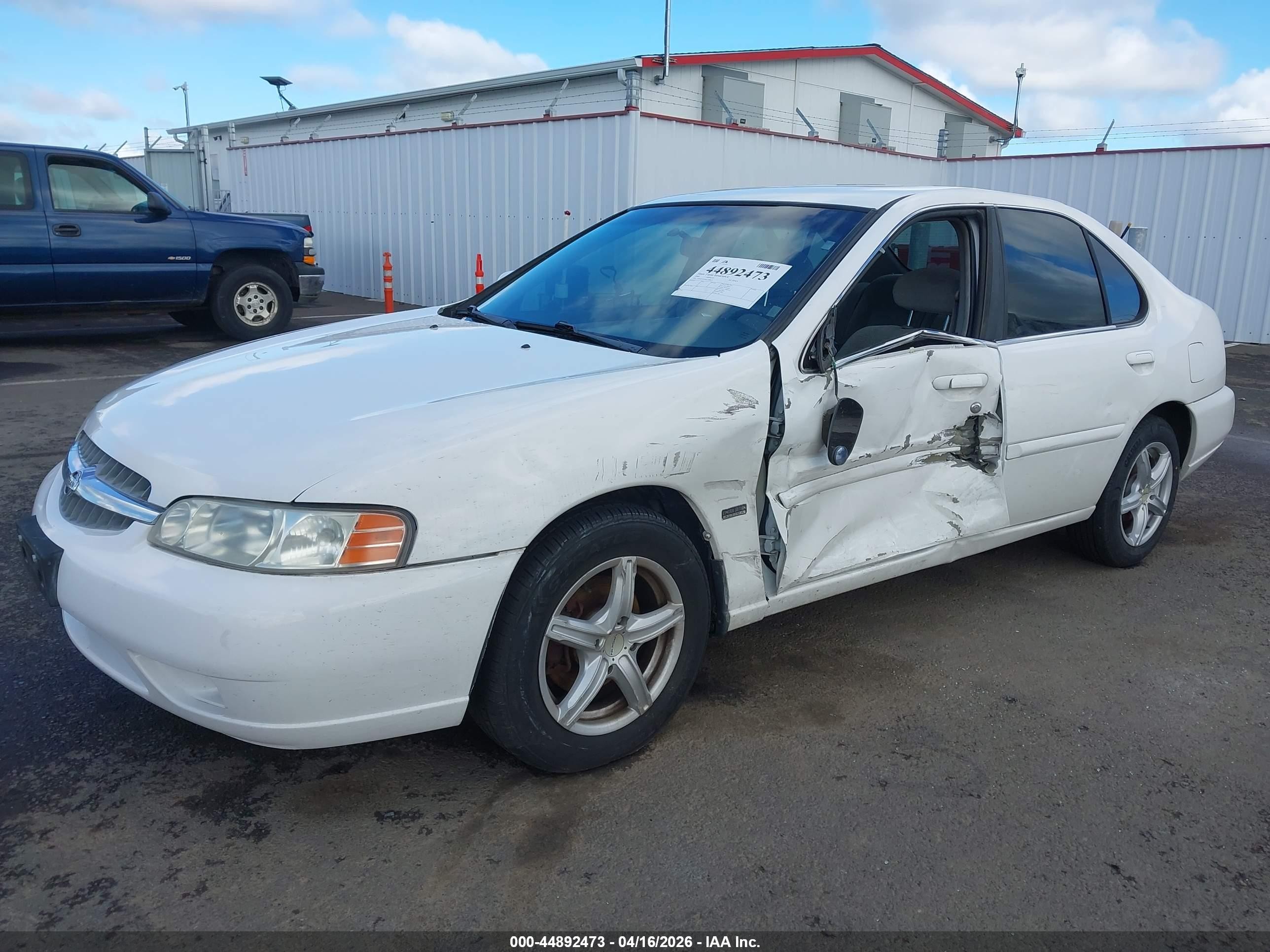 2001 Nissan Altima Gxe White vin: 1N4DL01D41C108623