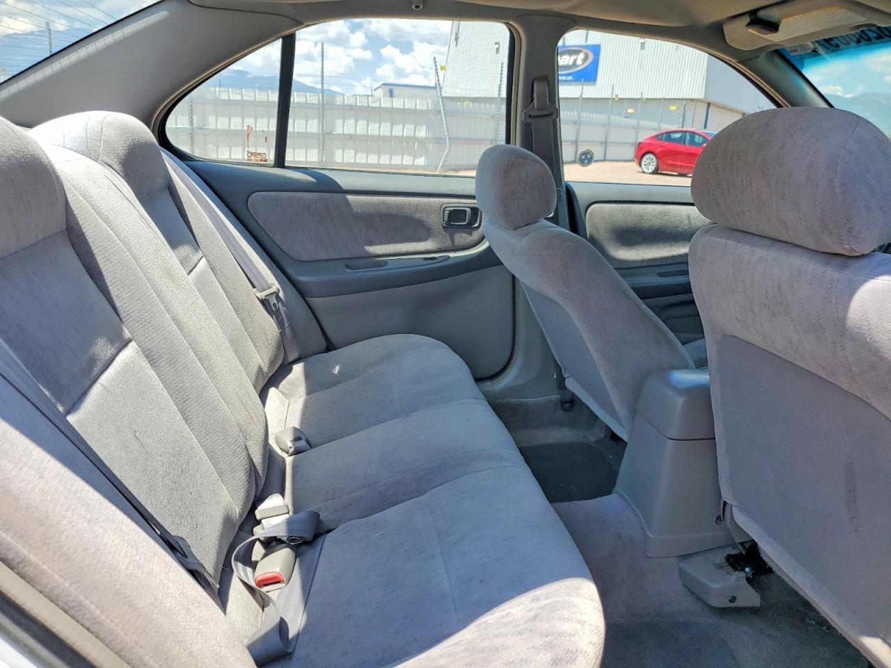 1998 Nissan Altima Xe White vin: 1N4DL01D4WC171941