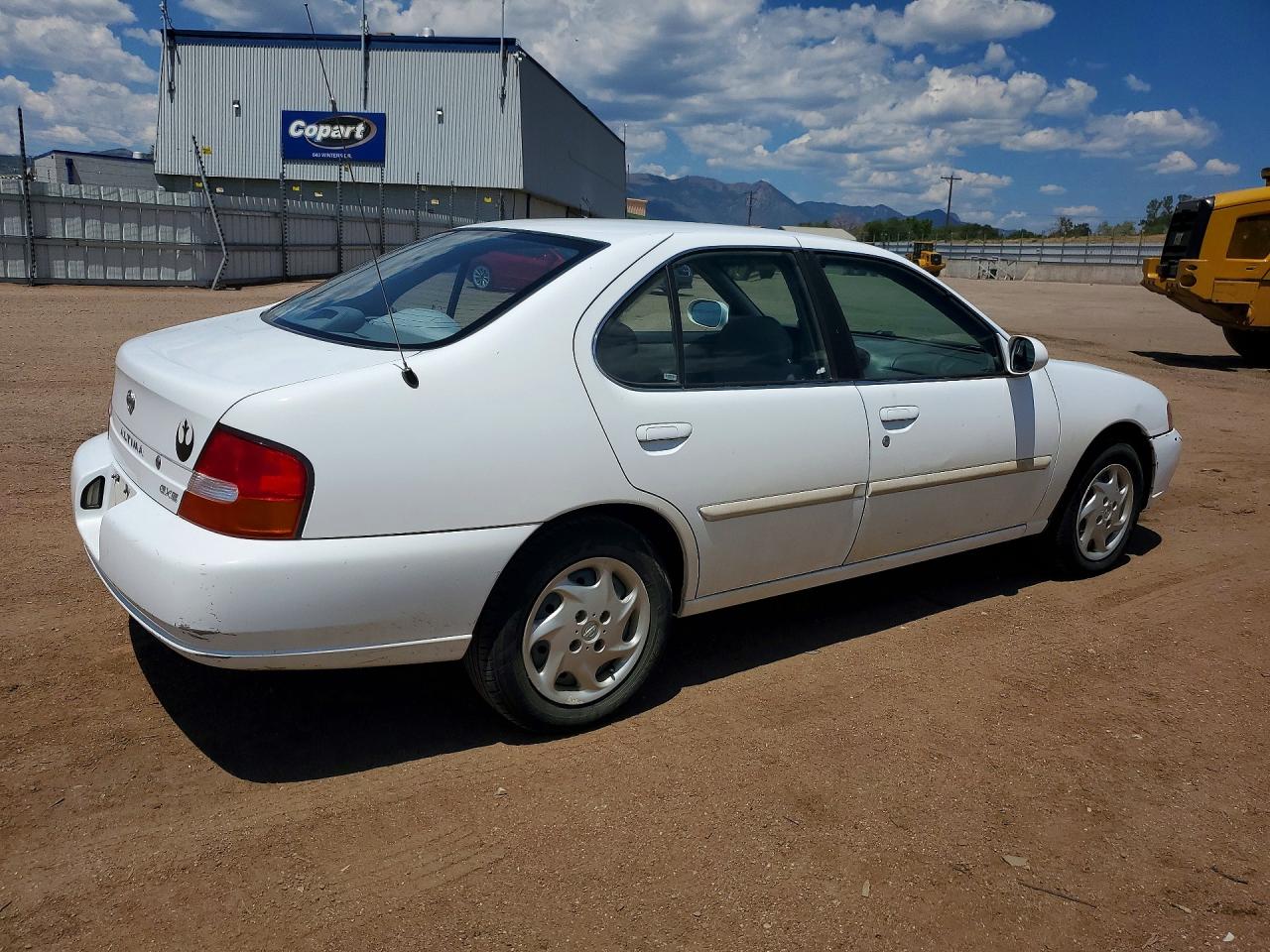 1998 Nissan Altima Xe White vin: 1N4DL01D4WC171941