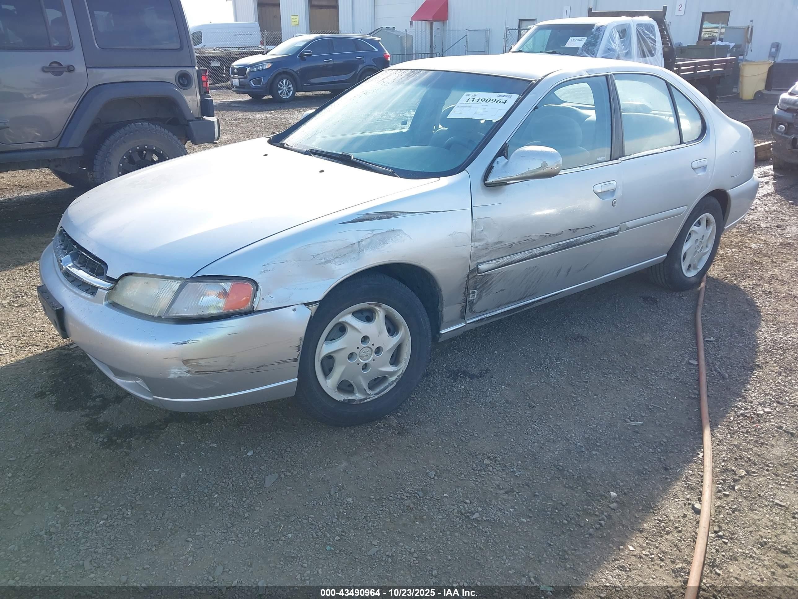 1999 Nissan Altima Gle/gxe/se/se-l/xe Silver vin: 1N4DL01D4XC126810