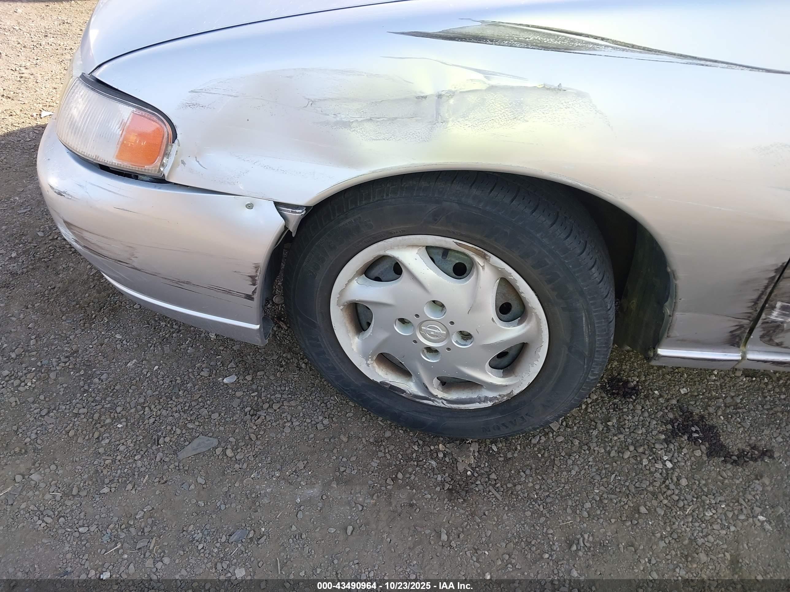 1999 Nissan Altima Gle/gxe/se/se-l/xe Silver vin: 1N4DL01D4XC126810