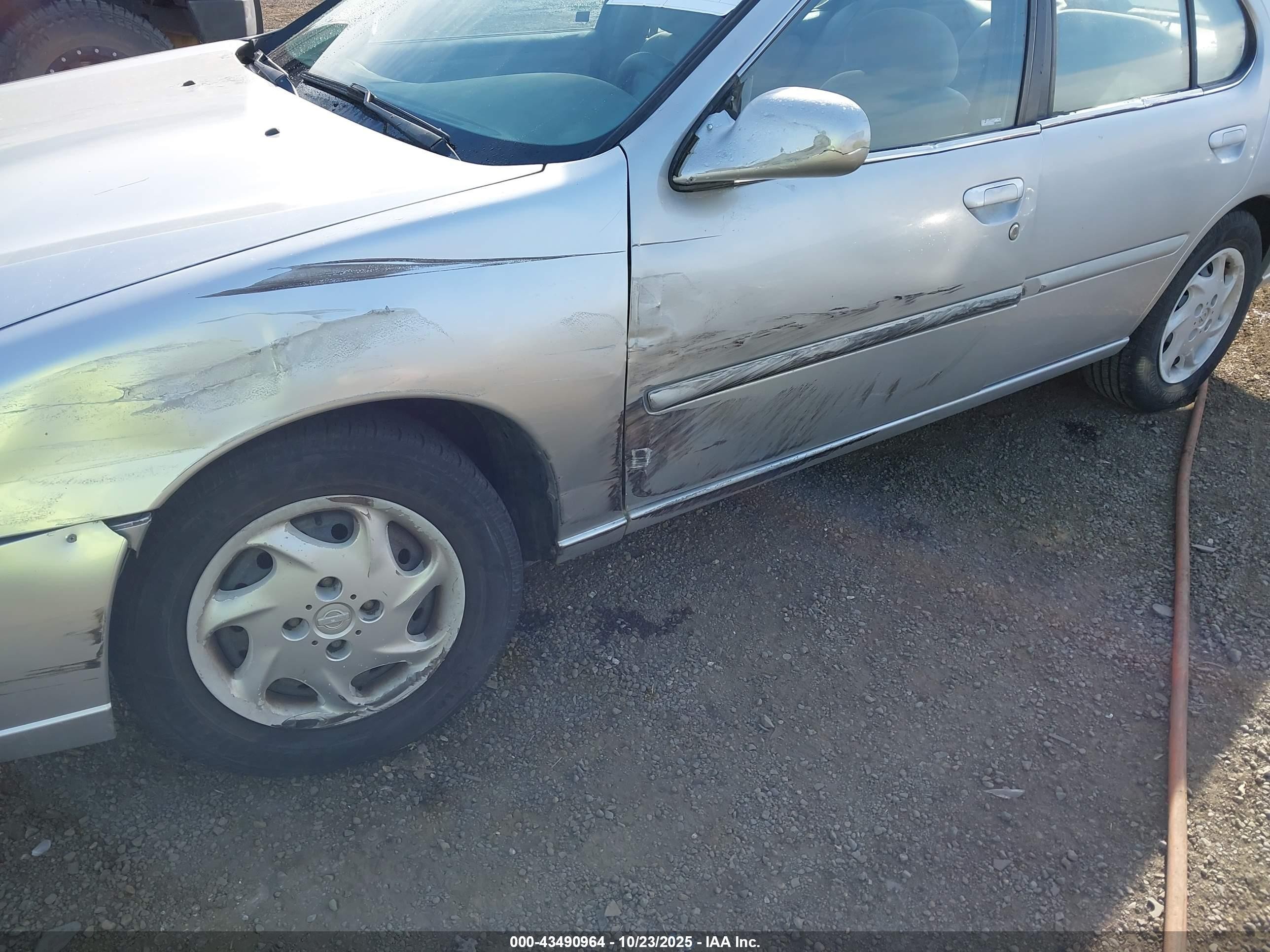 1999 Nissan Altima Gle/gxe/se/se-l/xe Silver vin: 1N4DL01D4XC126810