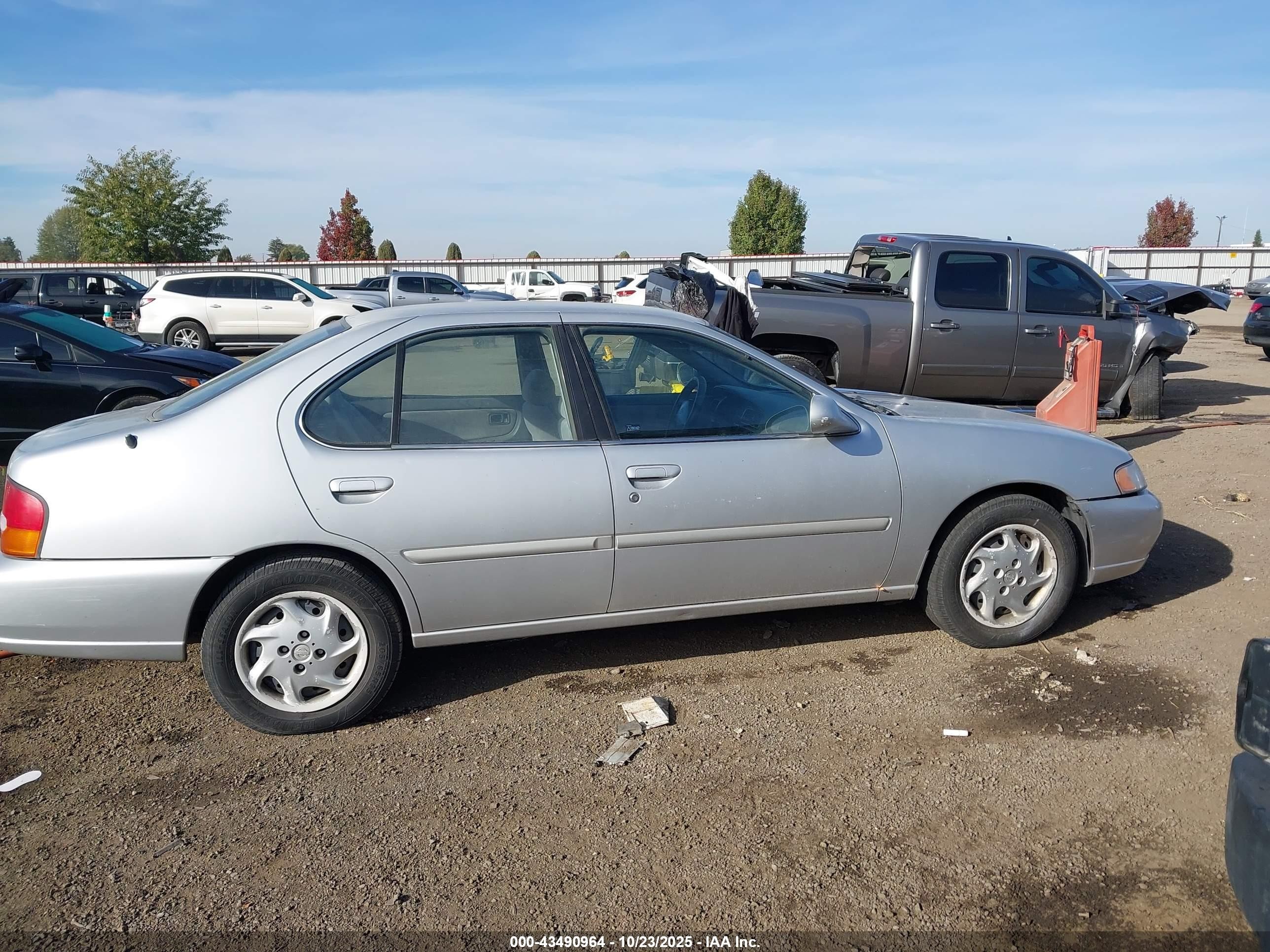 1999 Nissan Altima Gle/gxe/se/se-l/xe Silver vin: 1N4DL01D4XC126810