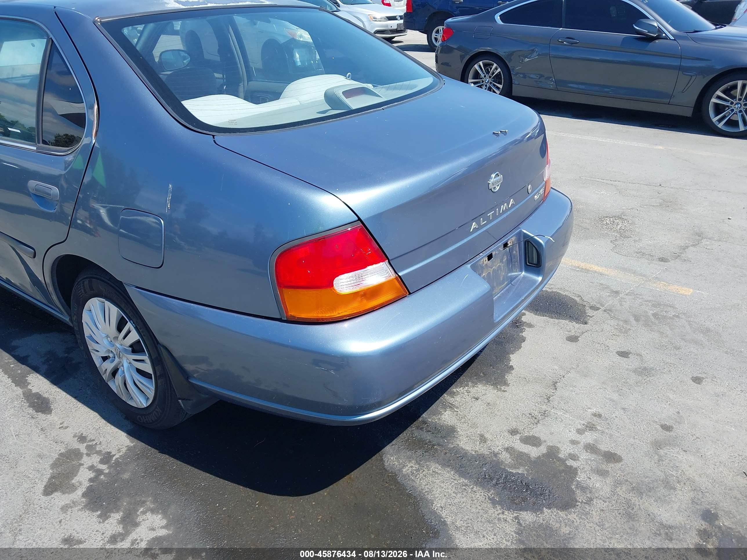 1999 Nissan Altima Gle/gxe/se/se-l/xe Blue vin: 1N4DL01D4XC266727
