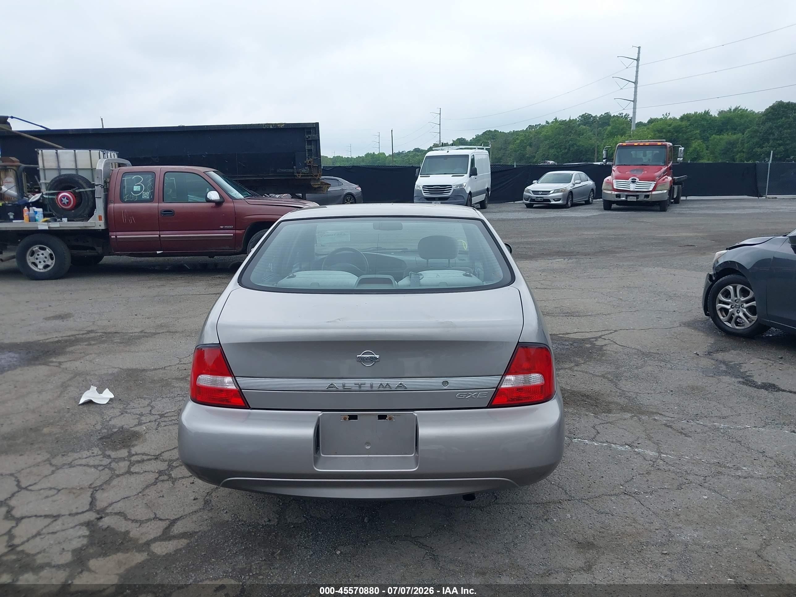 2001 Nissan Altima Gxe Золотой vin: 1N4DL01D51C103043