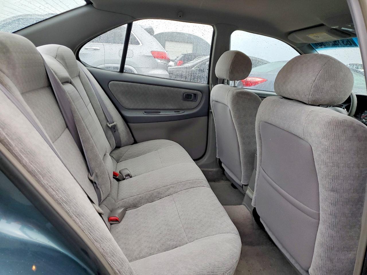 2001 Nissan Altima Xe Teal vin: 1N4DL01D51C110638