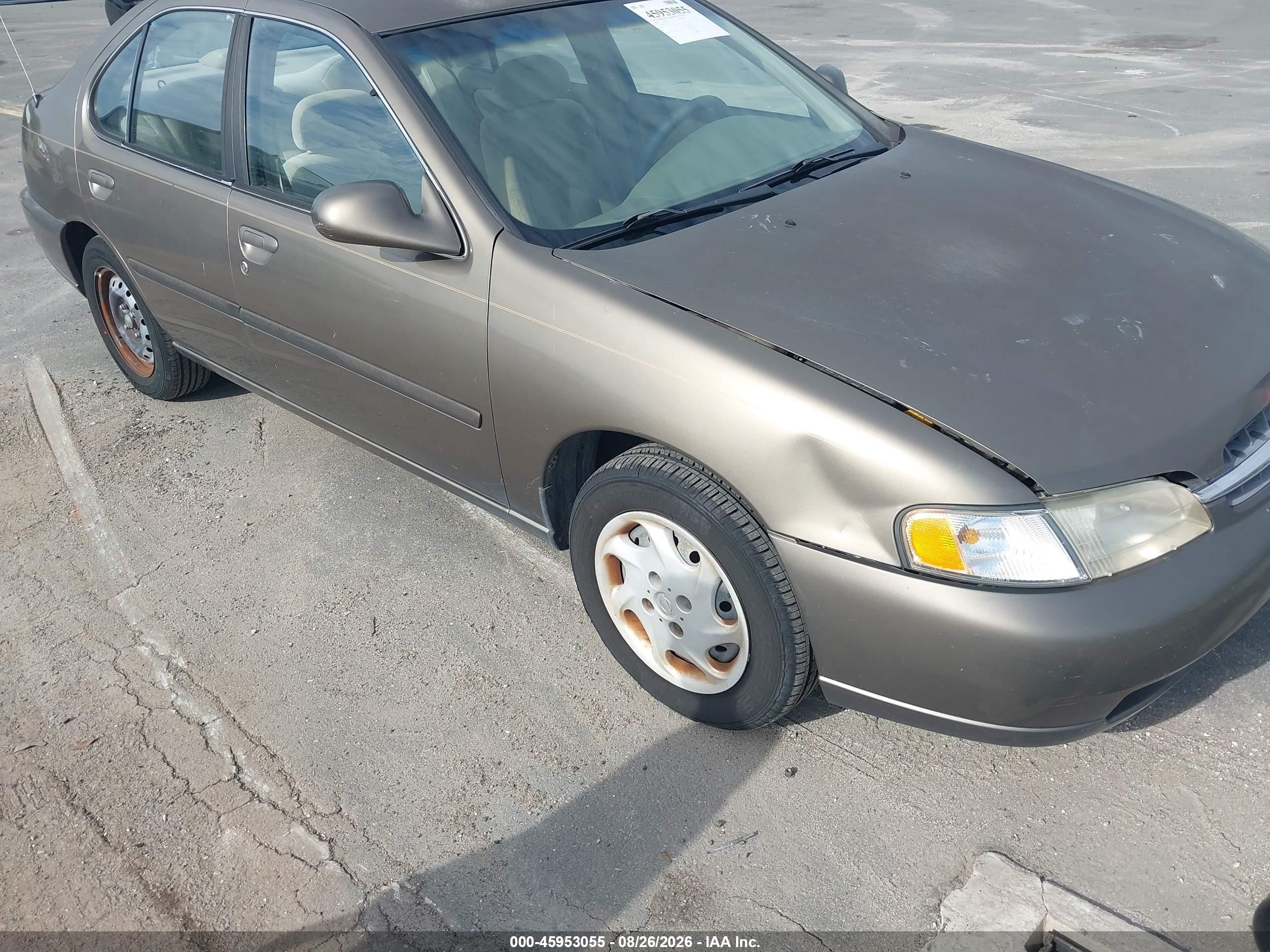 1999 Nissan Altima Gle/gxe/se/se-l/xe Gold vin: 1N4DL01D5XC112480