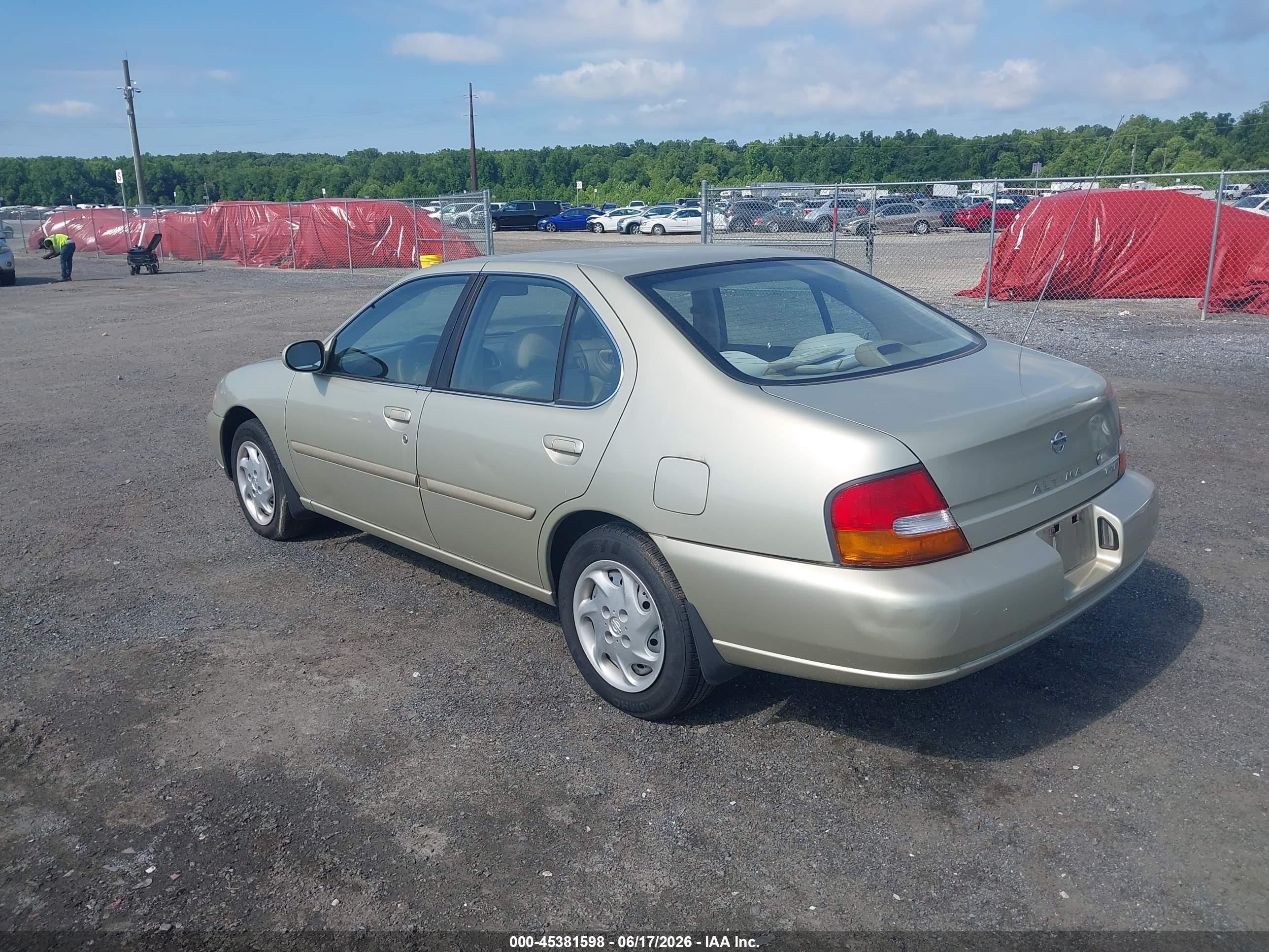 1999 Nissan Altima Gle/gxe/se/se-l/xe Gold vin: 1N4DL01D5XC248804