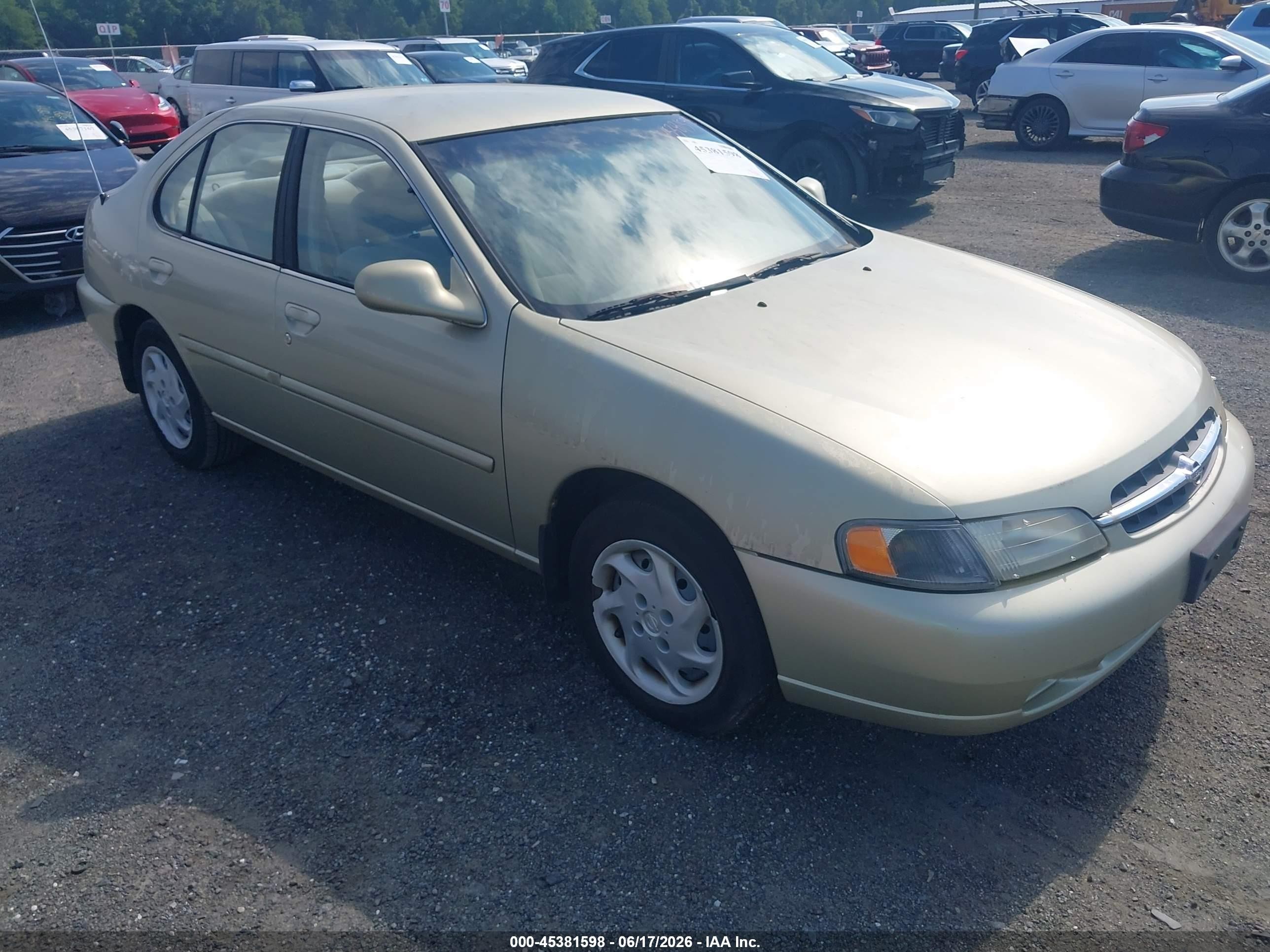 1999 Nissan Altima Gle/gxe/se/se-l/xe Gold vin: 1N4DL01D5XC248804