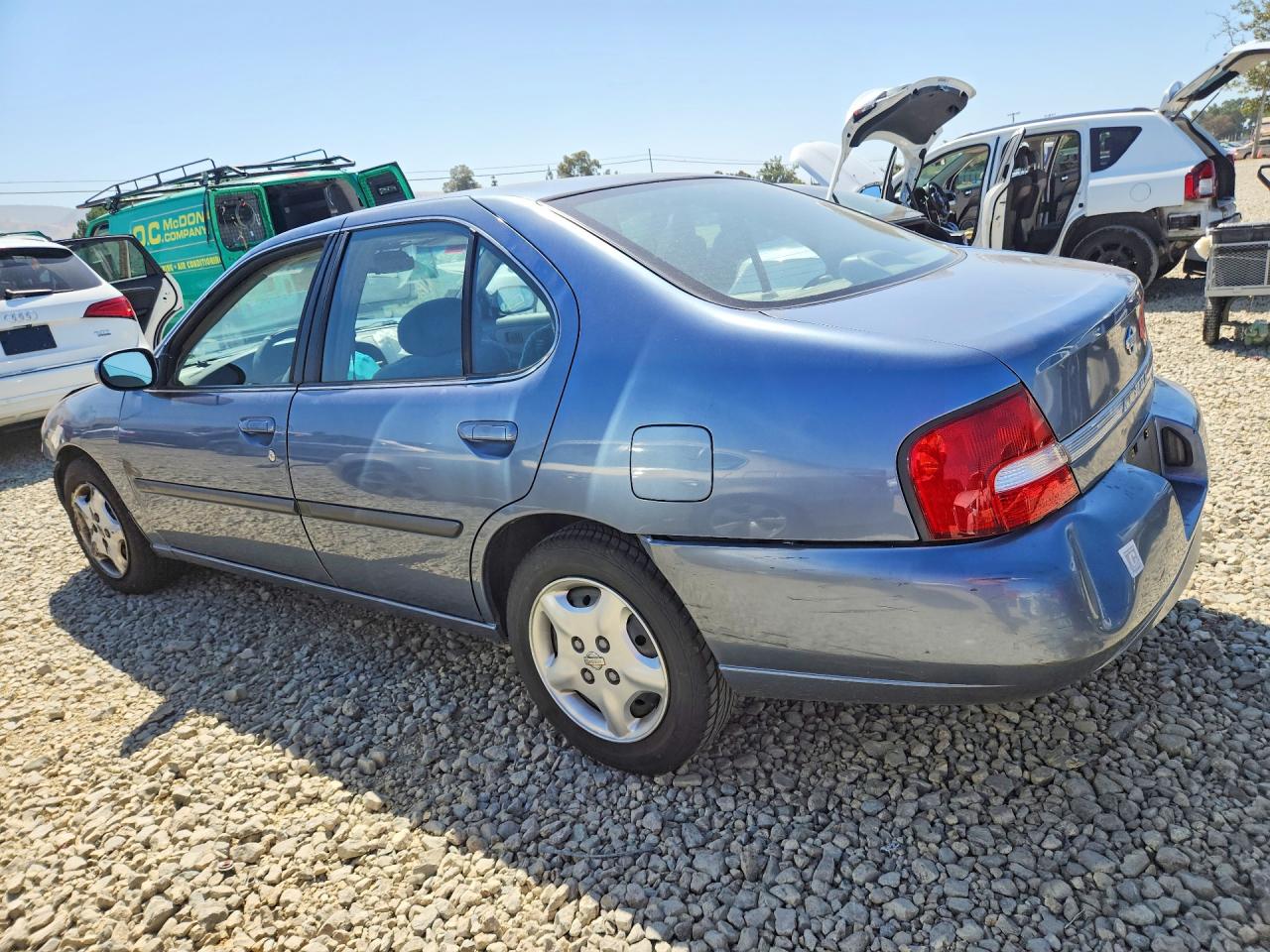 2000 Nissan Altima Xe Gray vin: 1N4DL01D5YC166282