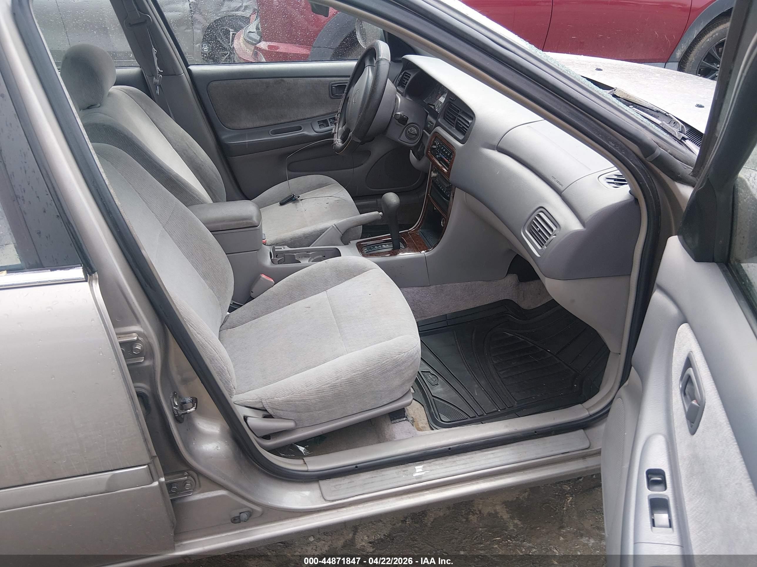 2000 Nissan Altima Gle/gxe/se/xe Gray vin: 1N4DL01D5YC200298