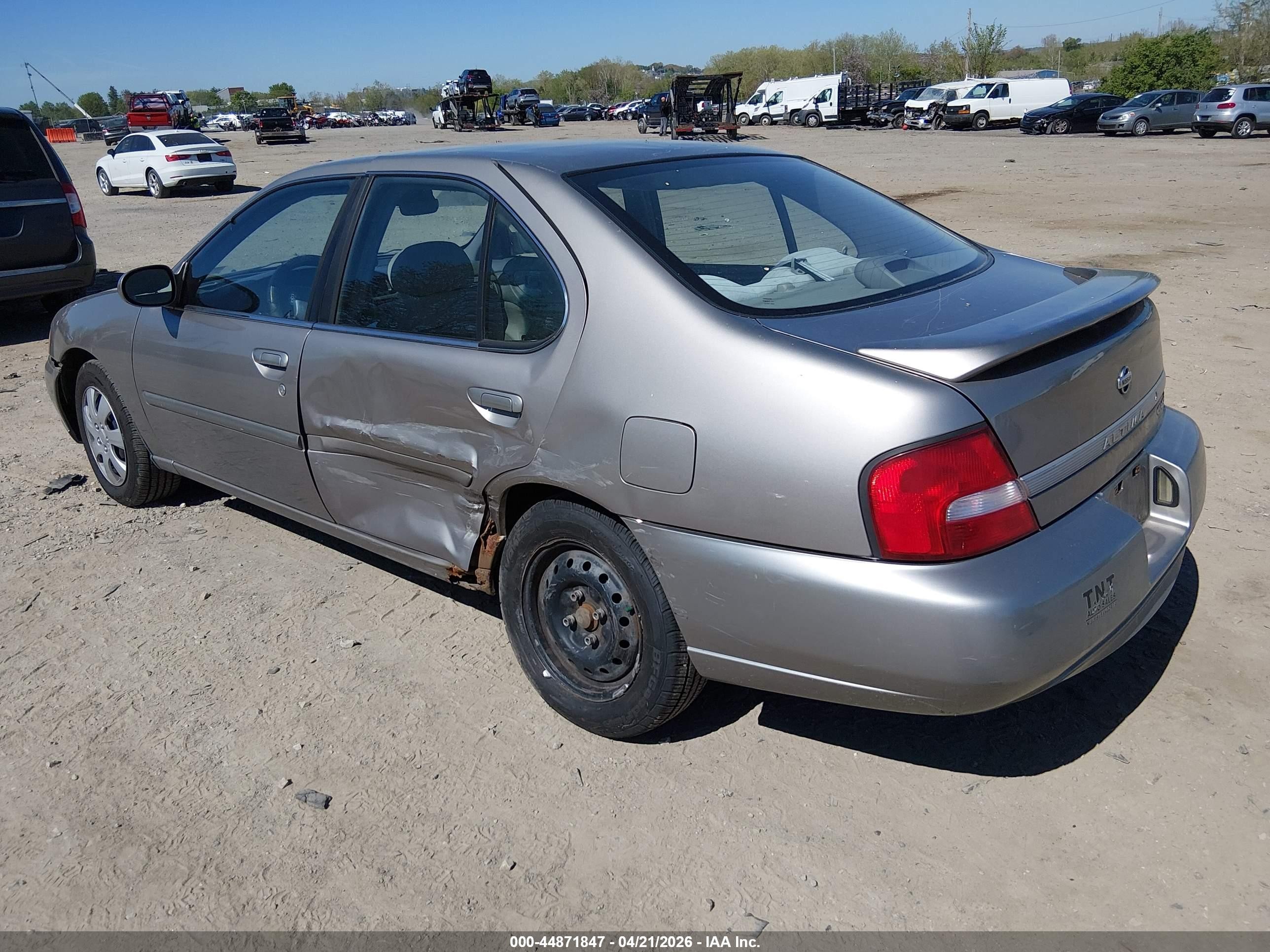 2000 Nissan Altima Gle/gxe/se/xe Gray vin: 1N4DL01D5YC200298