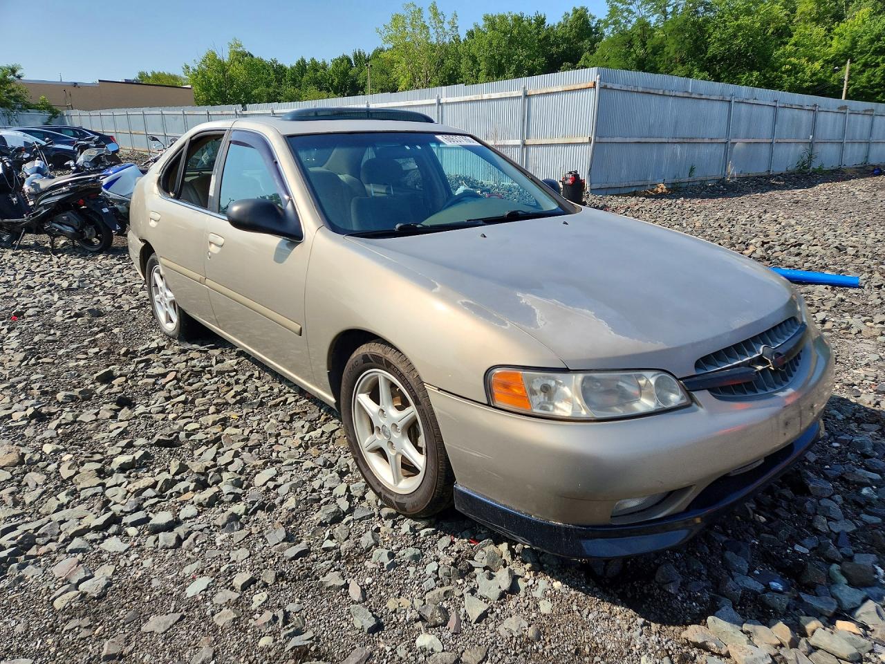 2000 Nissan Altima Tan vin: 1N4DL01D5YC218557